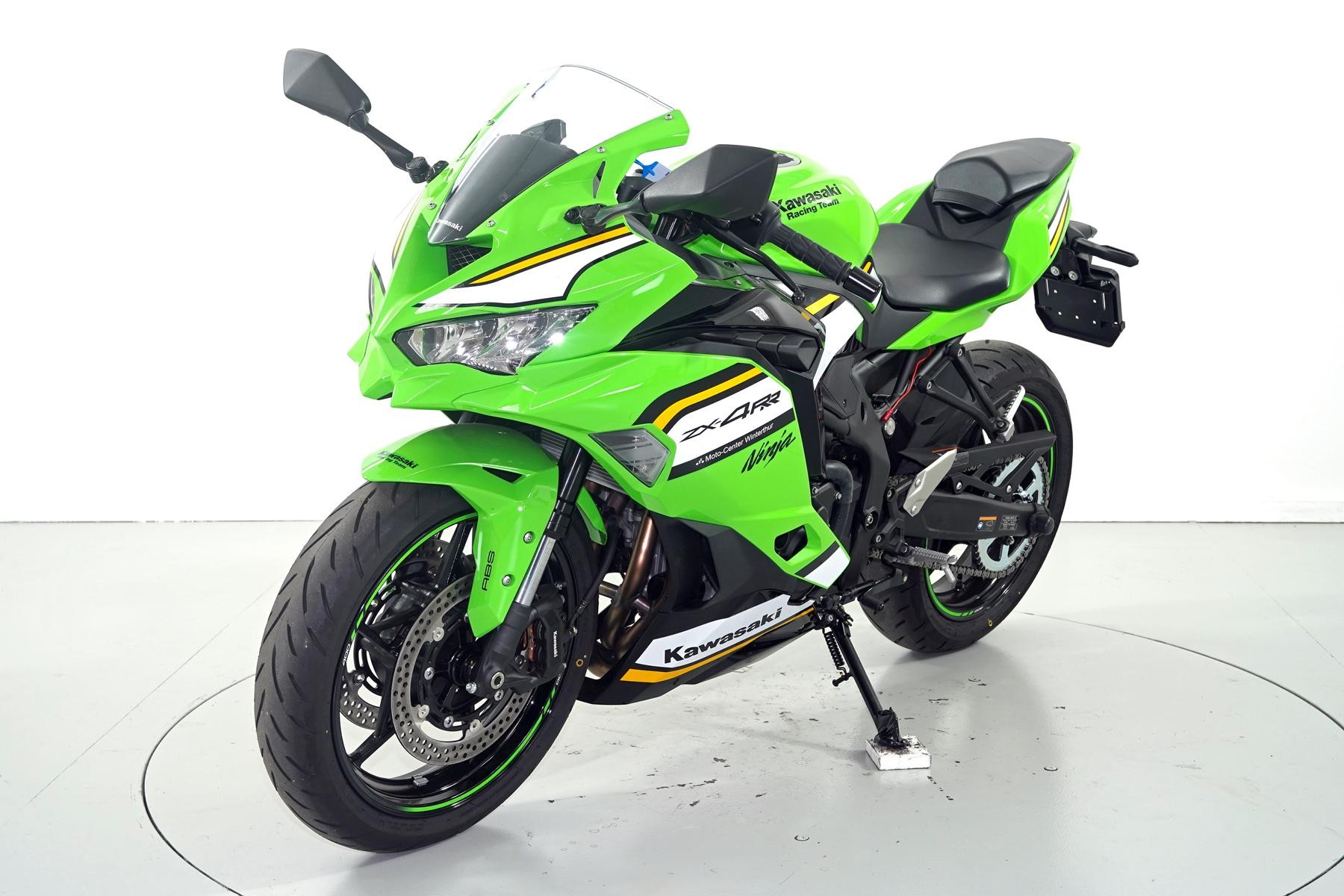 KAWASAKI Ninja ZX-4RR Shark-showroom-element-2