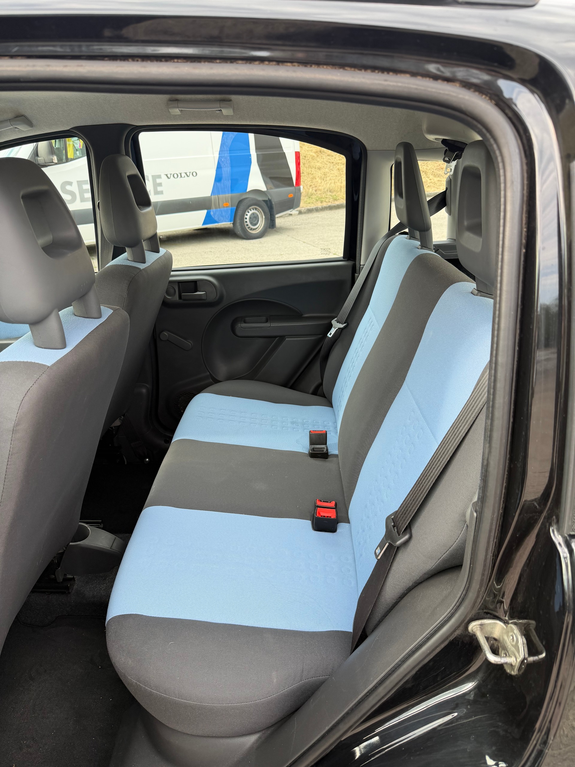 FIAT Panda 1.2 Emotion-image-9