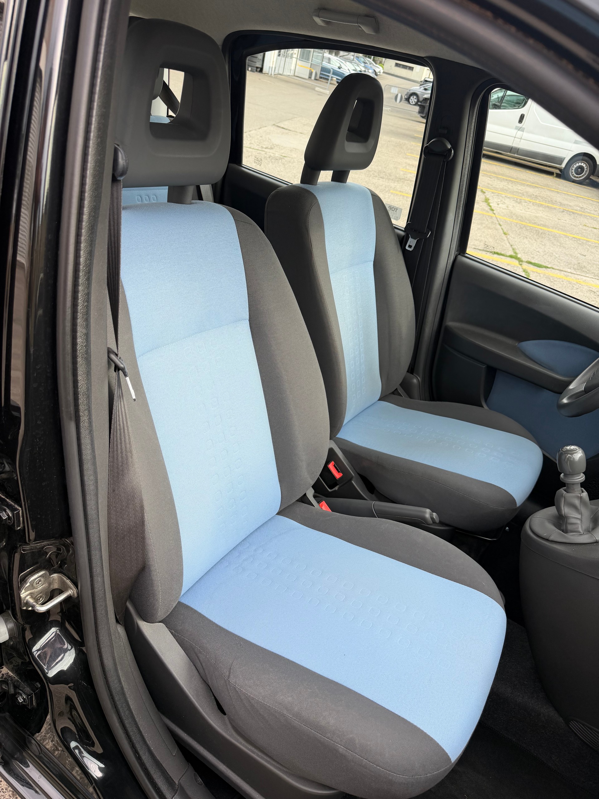 FIAT Panda 1.2 Emotion-image-11