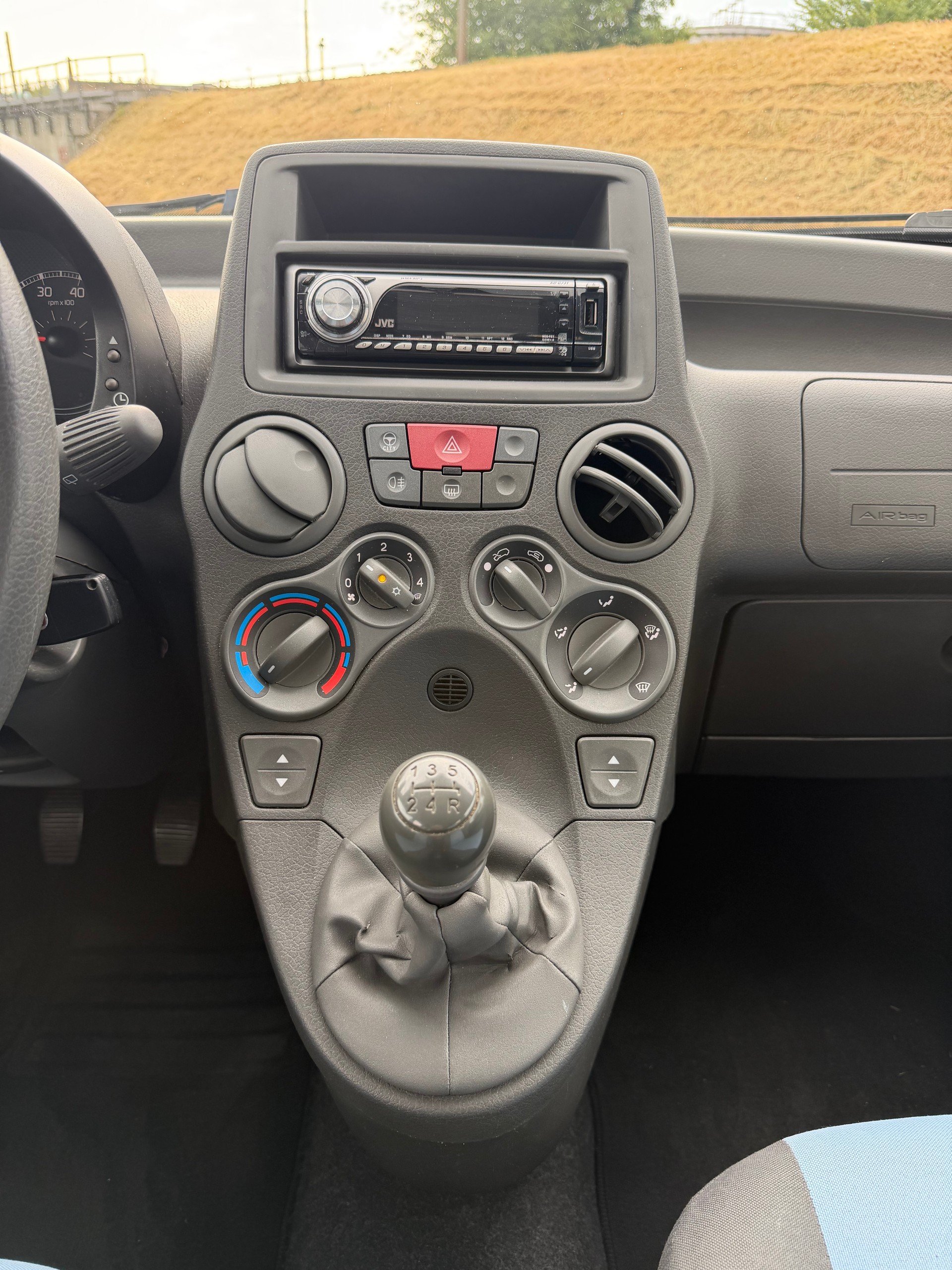 FIAT Panda 1.2 Emotion-image-7