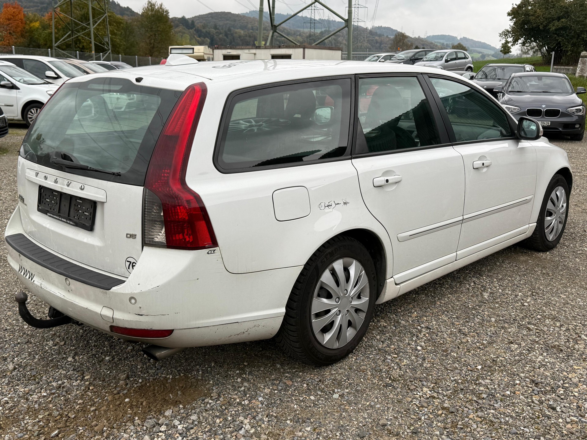 VOLVO V50 D5-image-10