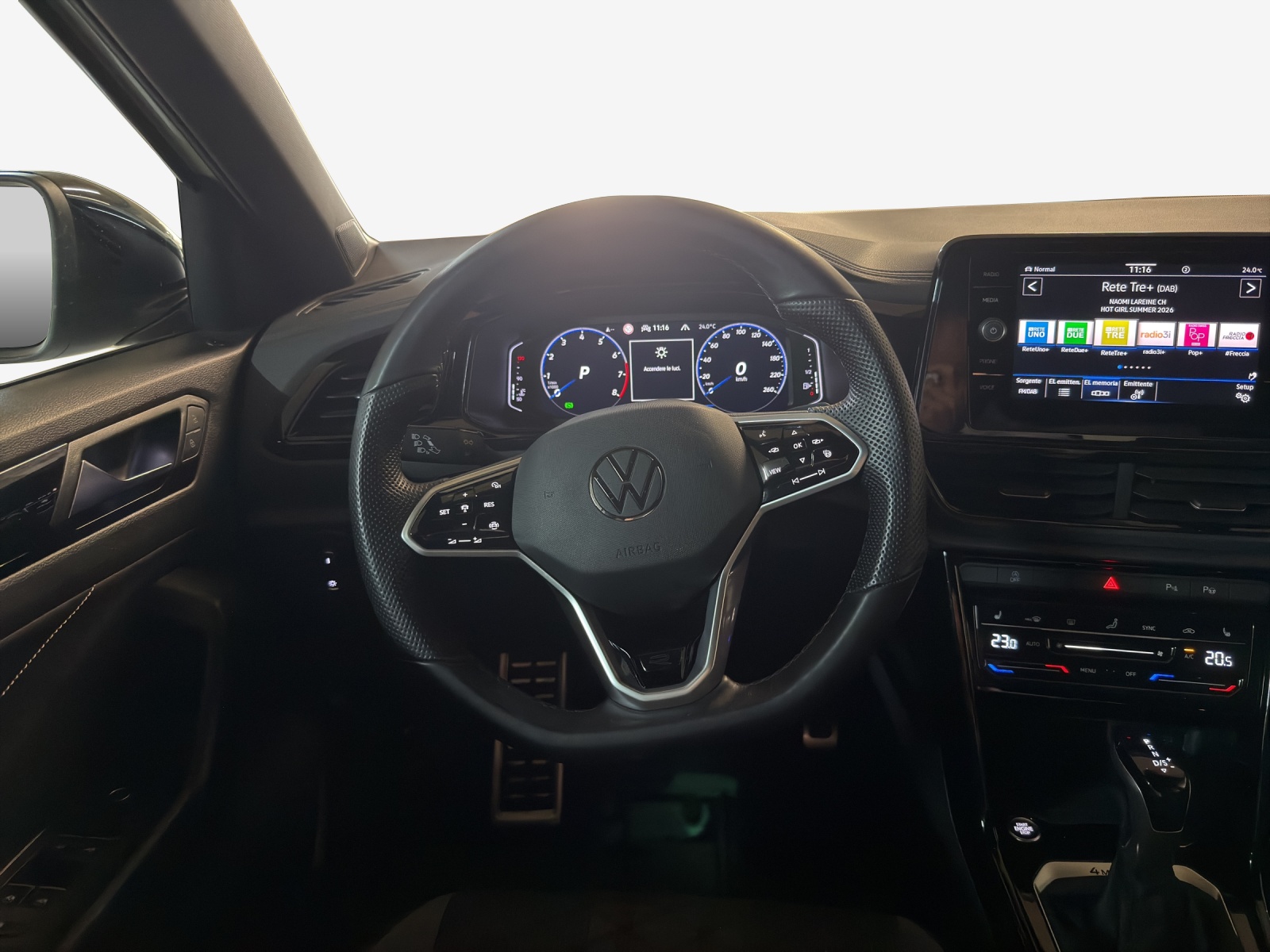VW T-Roc 2.0 TSI R-Line DSG 4Motion-image-9