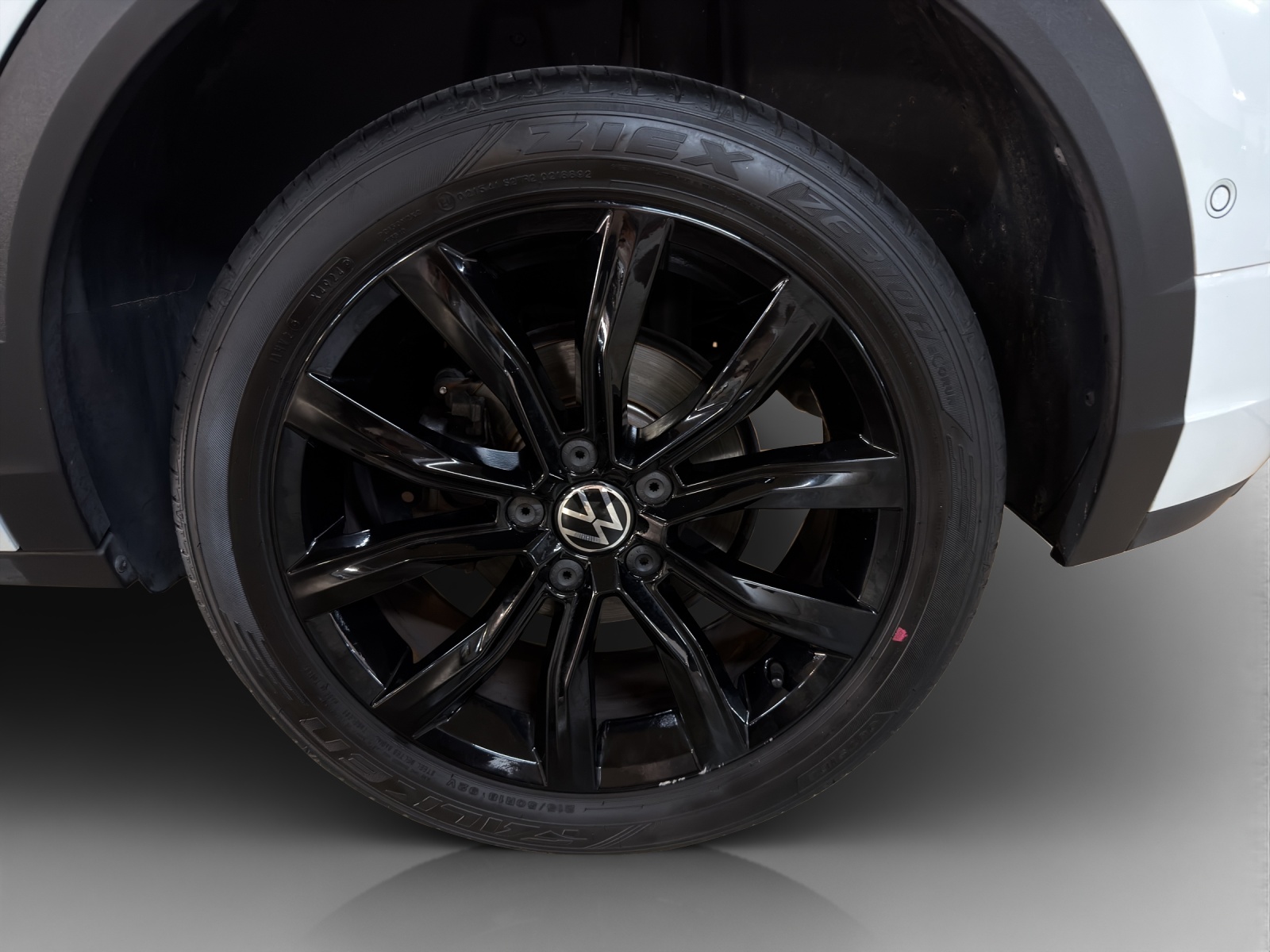 VW T-Roc 2.0 TSI R-Line DSG 4Motion-image-14