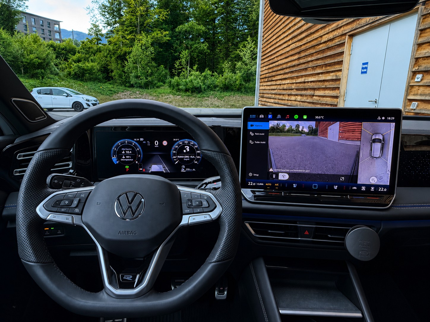 VW 2.0 TSI R-Line DSG 4motion-image-13