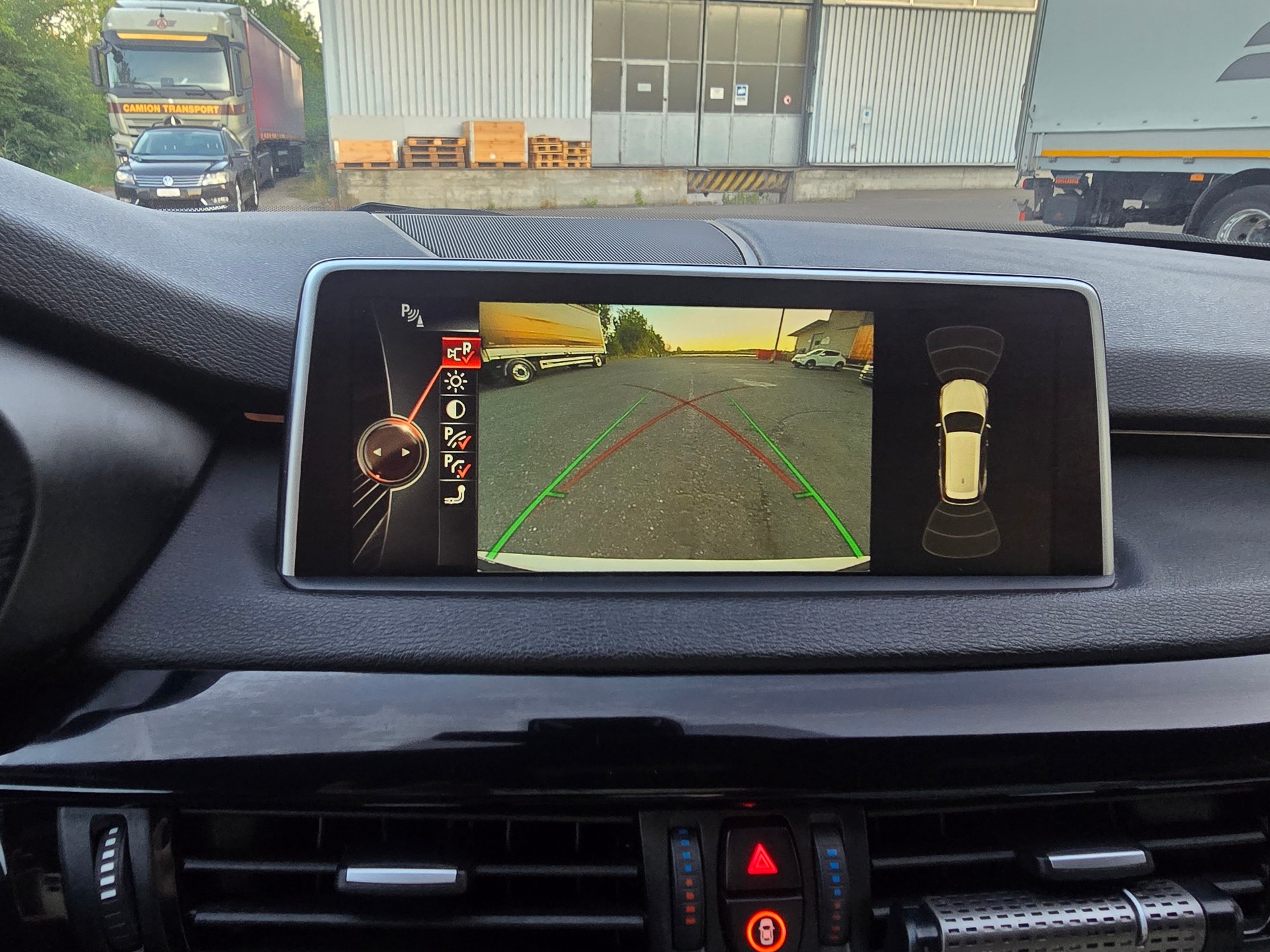 BMW X5 xDrive 40d Steptronic-image-24