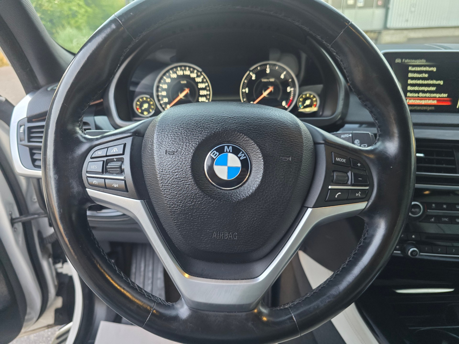BMW X5 xDrive 40d Steptronic-image-19
