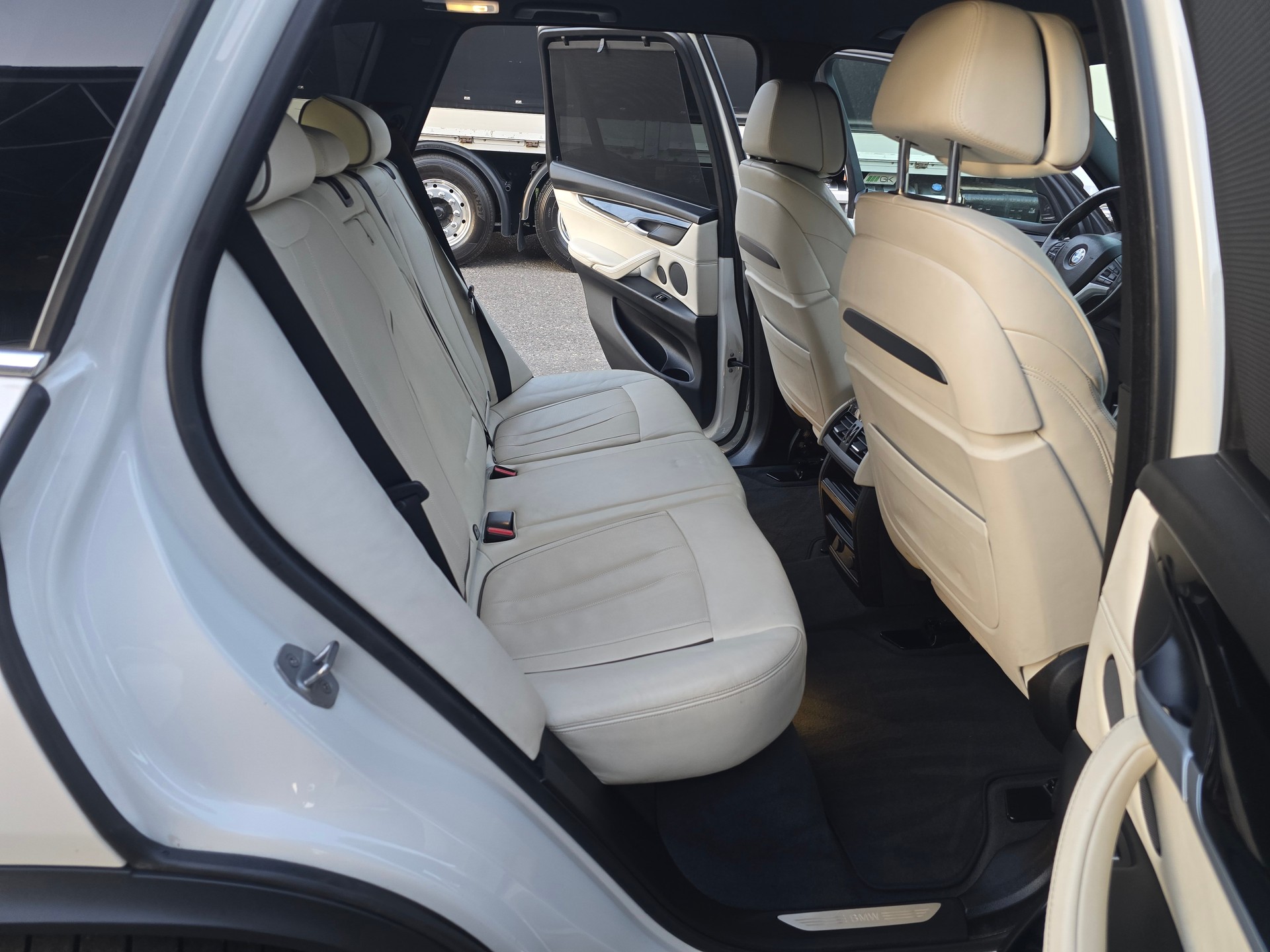 BMW X5 xDrive 40d Steptronic-image-18