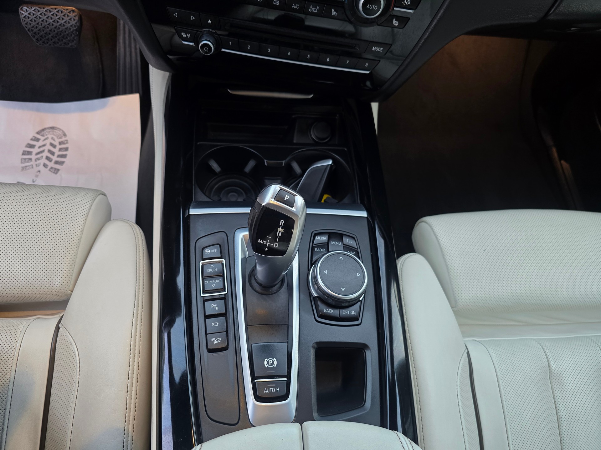 BMW X5 xDrive 40d Steptronic-image-22