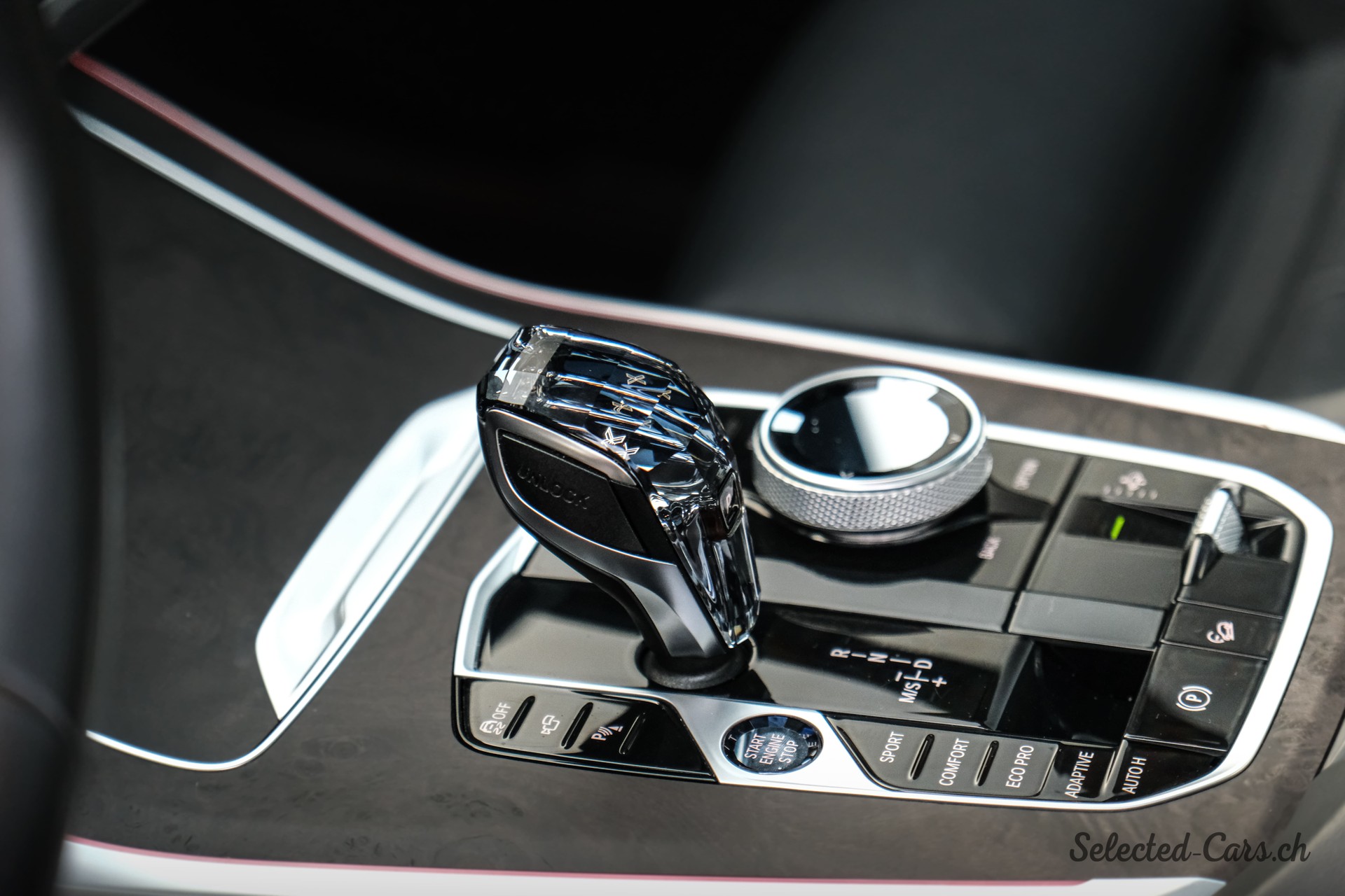 BMW X7 xDrive 48V 40d Steptronic-image-9
