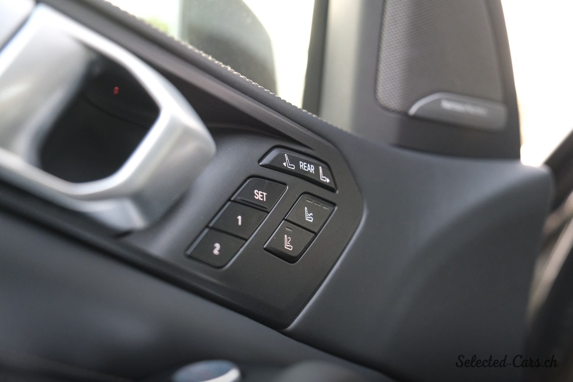 BMW X7 xDrive 48V 40d Steptronic-image-7