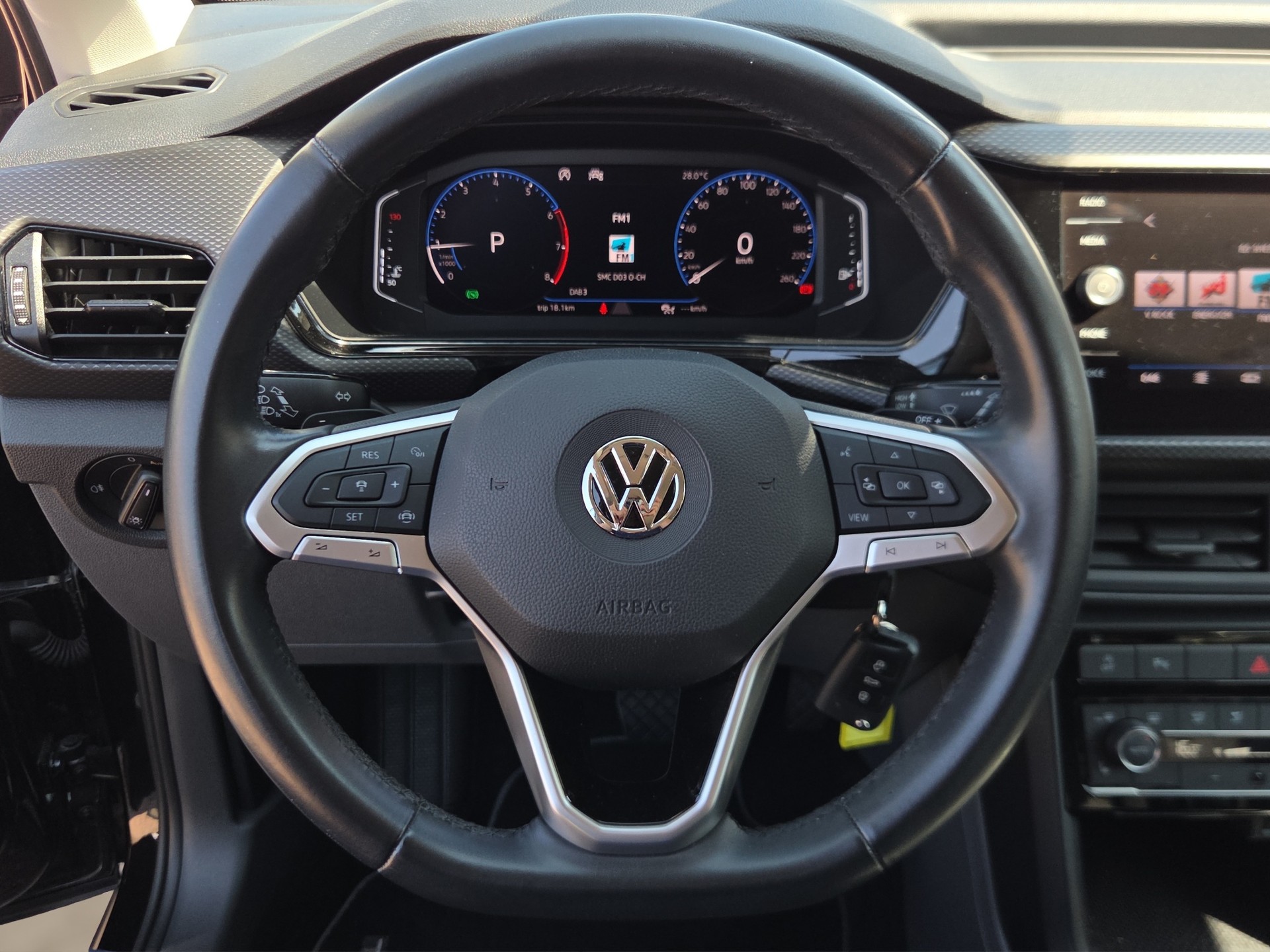 VW T-Cross 1.0 TSI Life DSG-image-9