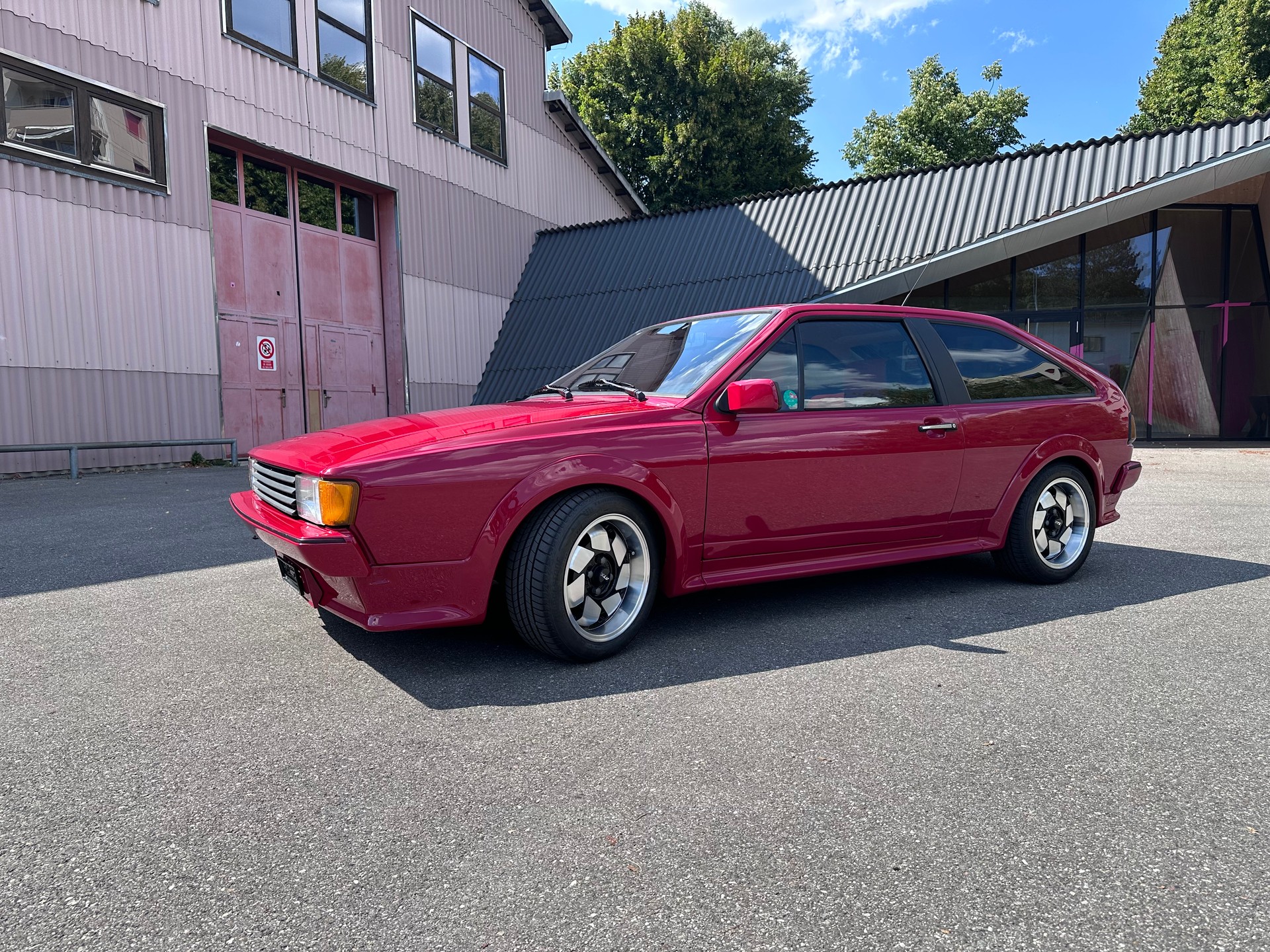 VW 1.8 16V Scala-image-0