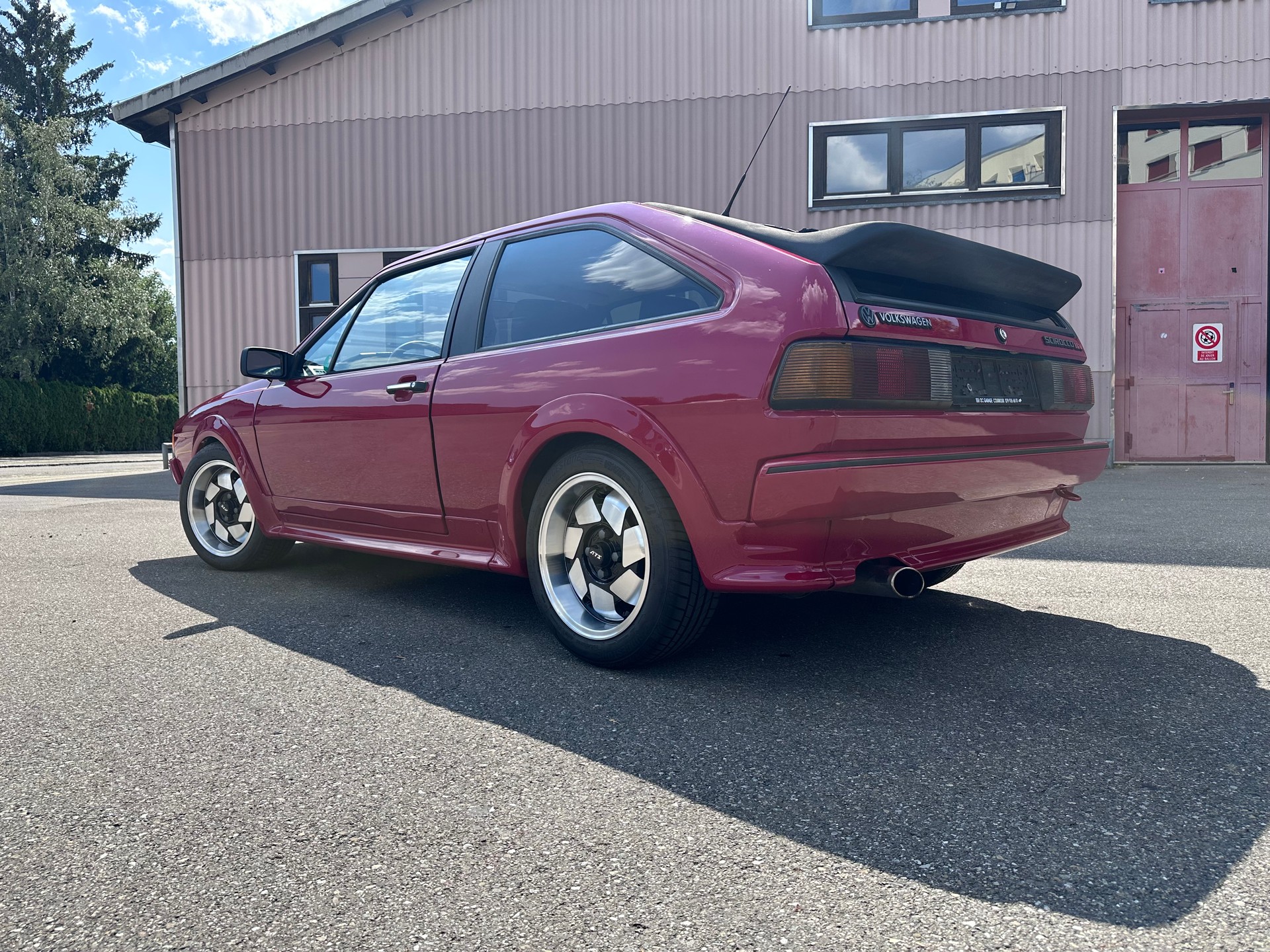 VW 1.8 16V Scala-image-5