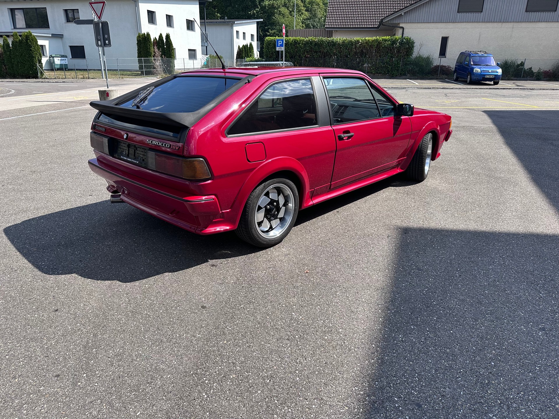VW 1.8 16V Scala-image-4
