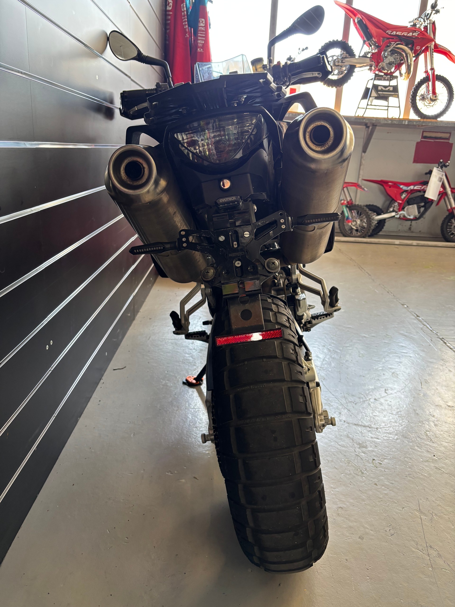 KTM 990 Supermoto-image-5
