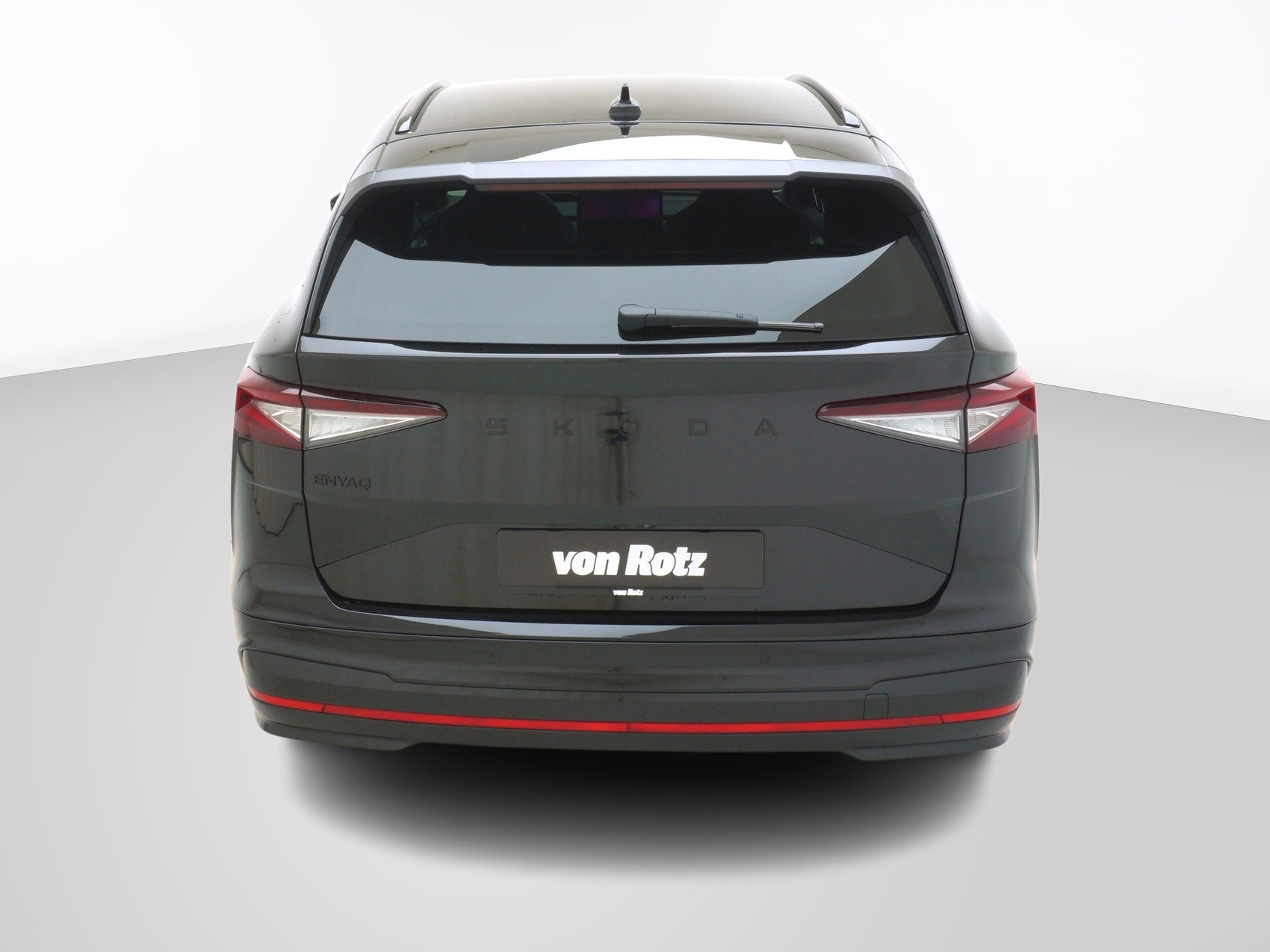 SKODA Enyaq iV RS-Lounge-image-2