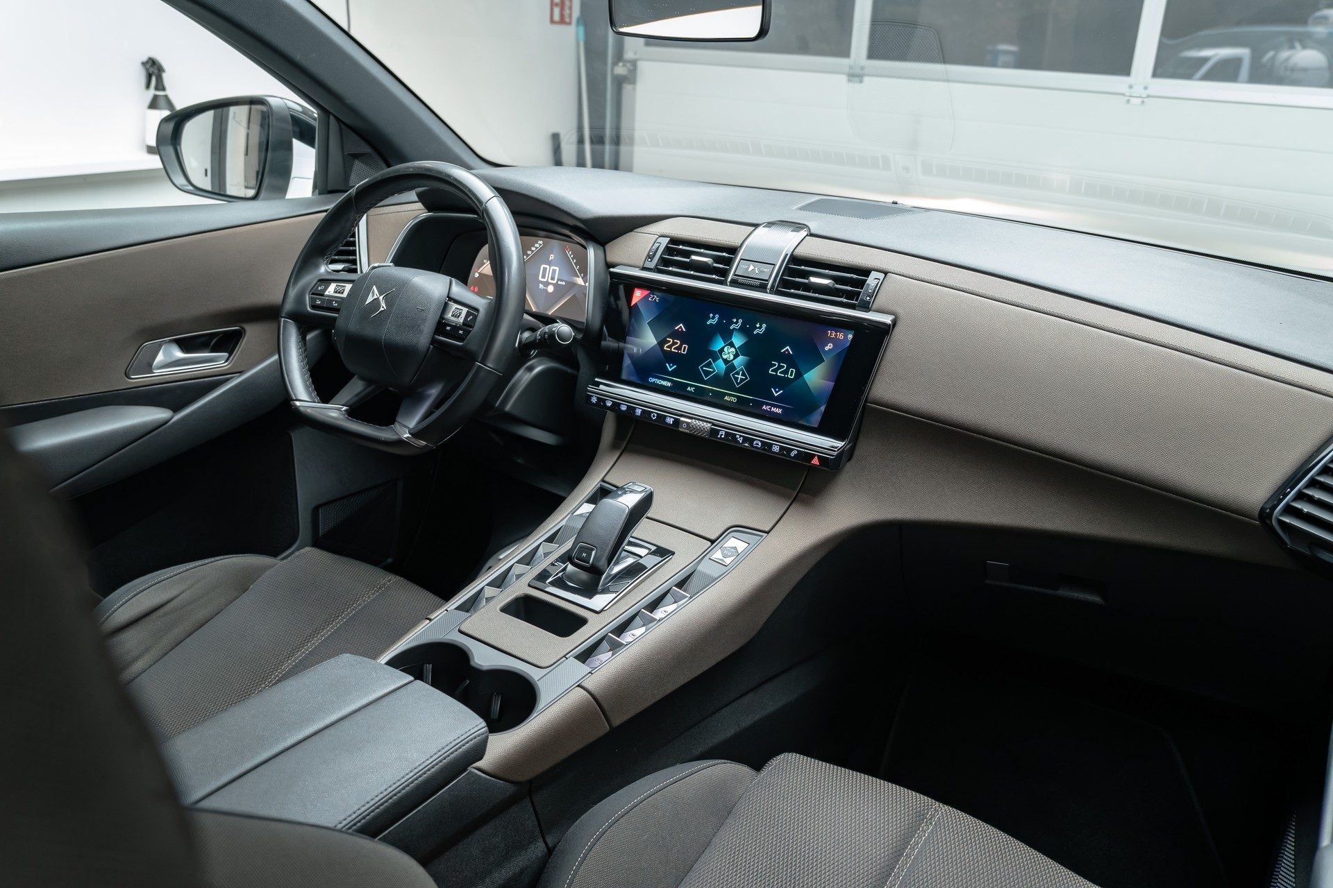 DS AUTOMOBILES DS 7 Crossback 1.6 THP SO Chic Automatic-image-7