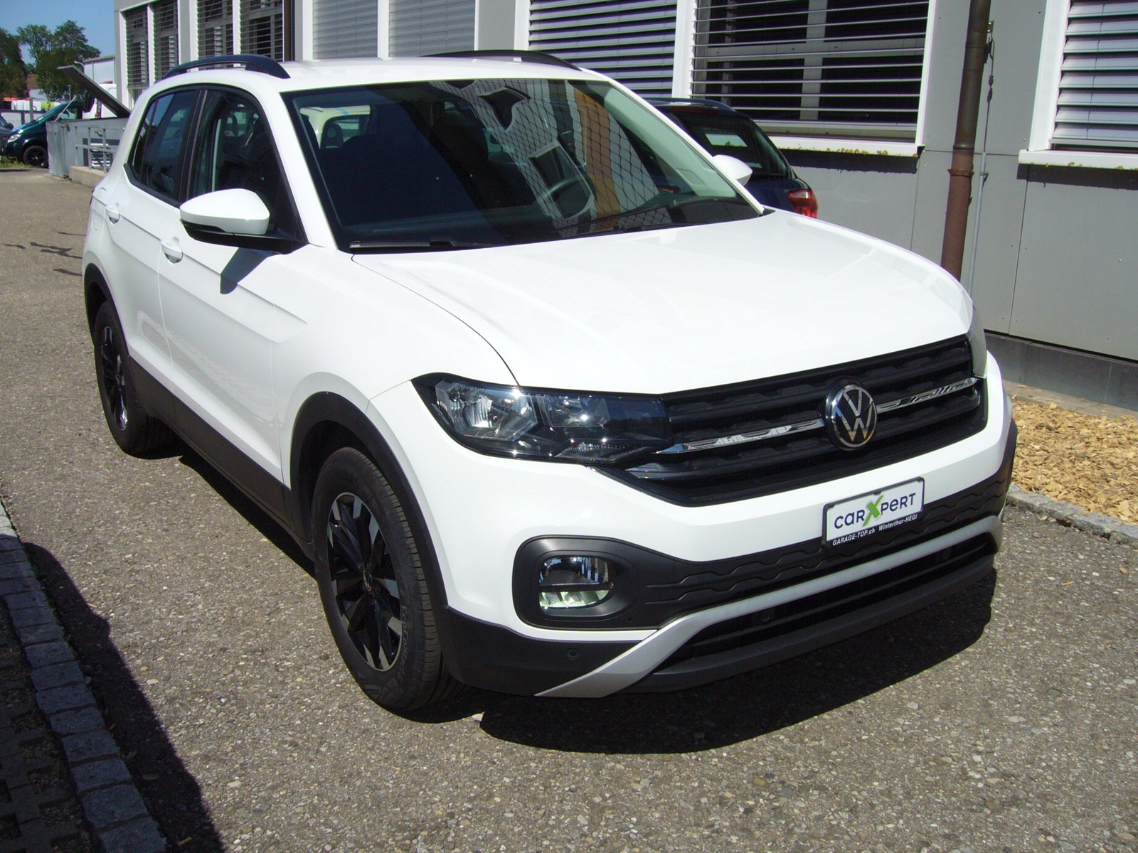 VW T-Cross 1.0 TSI-image-1