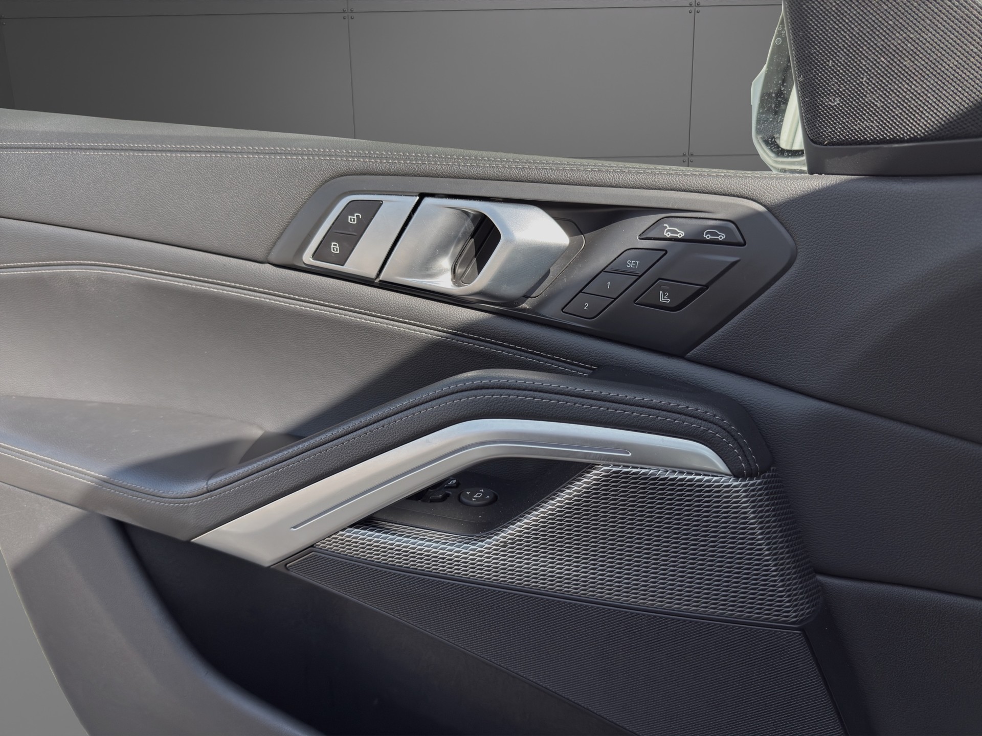 BMW X6 xDrive 40i Steptronic M Sport-image-14