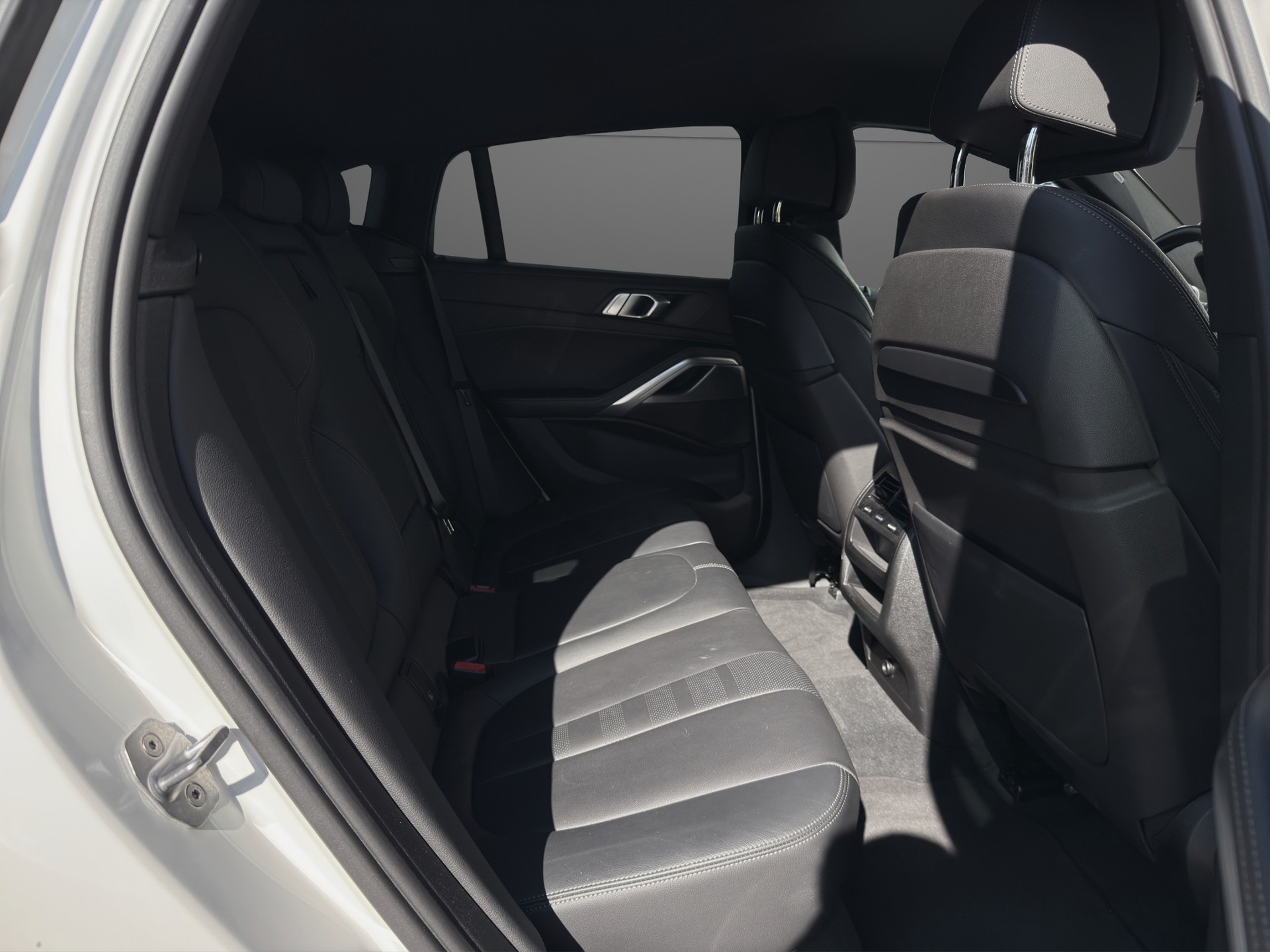 BMW X6 xDrive 40i Steptronic M Sport-image-8
