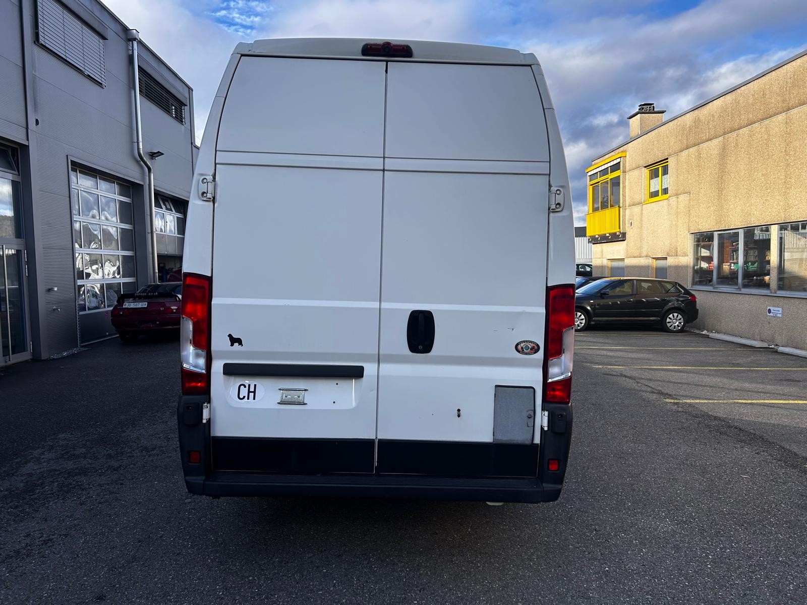 PEUGEOT 435 L4H3-image-4