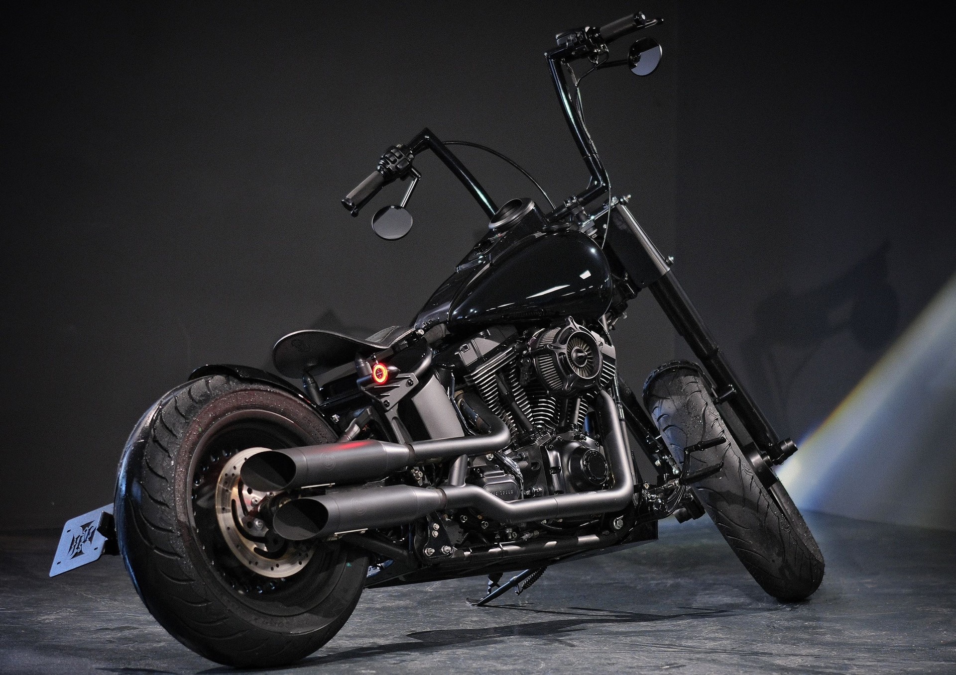 HARLEY-DAVIDSON FLSTFB Fat Boy Special ABS-showroom-element-1