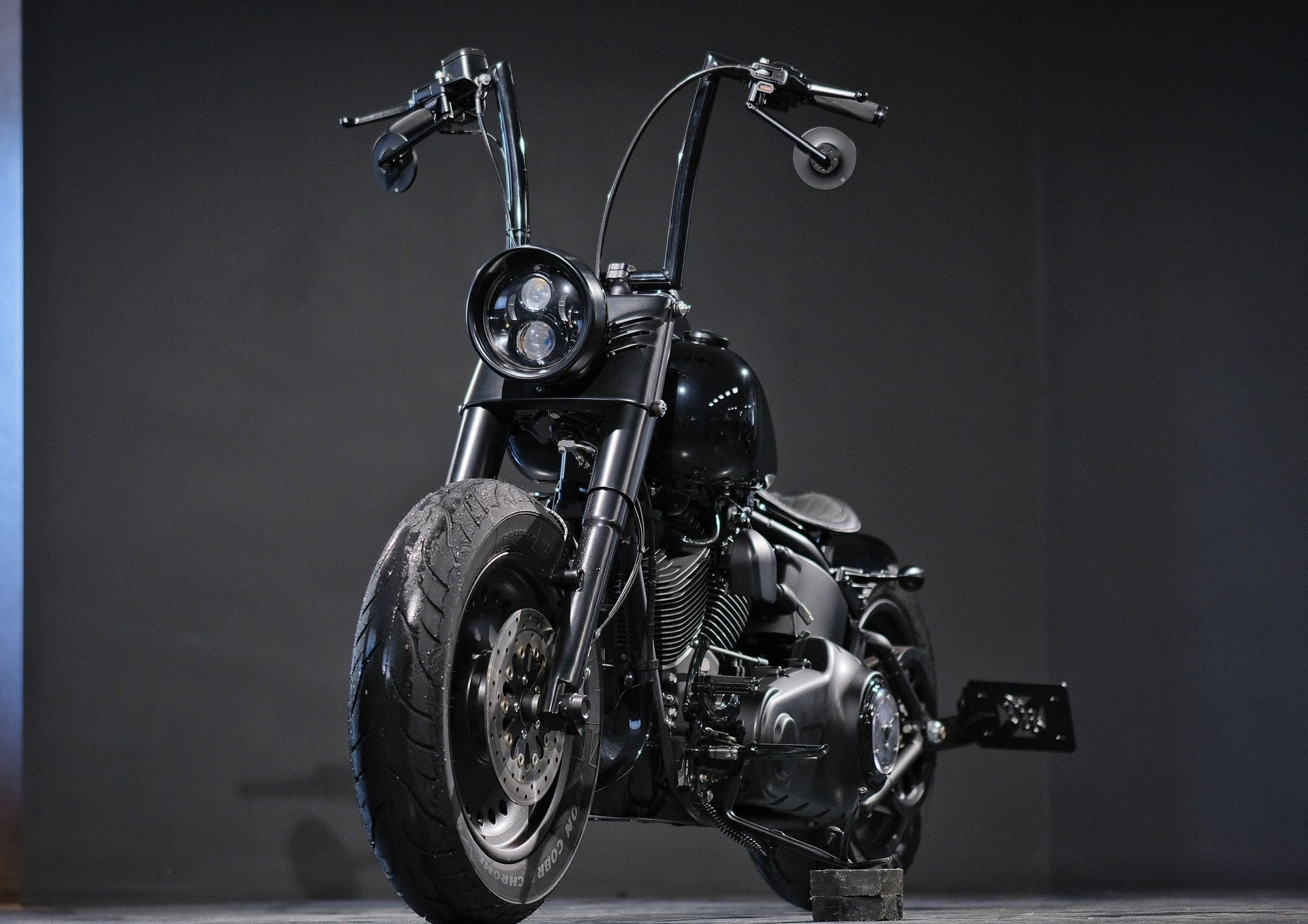 HARLEY-DAVIDSON FLSTFB Fat Boy Special ABS-showroom-element-3