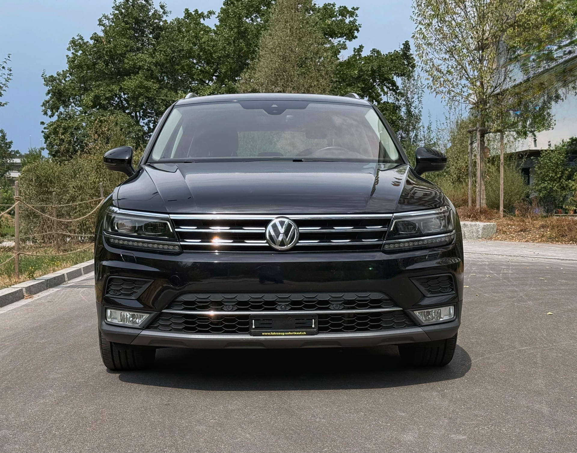 VW Tiguan 2.0TSI Highline 4Motion DSG-image-1