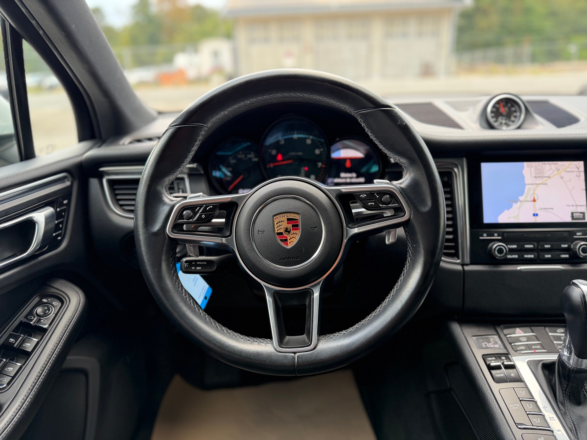PORSCHE Macan PDK-image-16