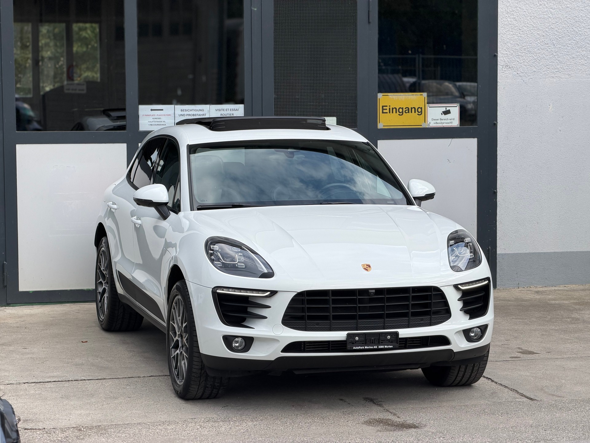 PORSCHE Macan PDK-image-3