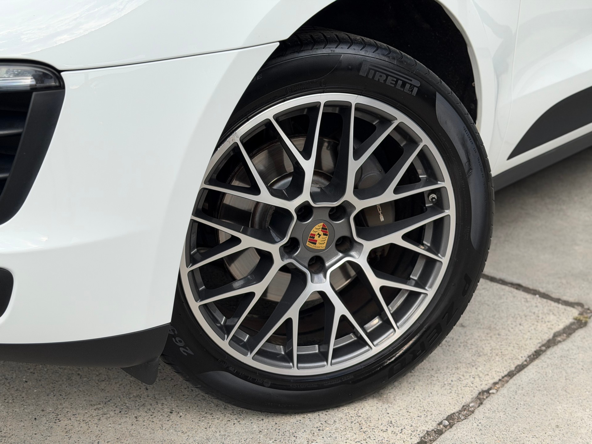PORSCHE Macan PDK-image-9