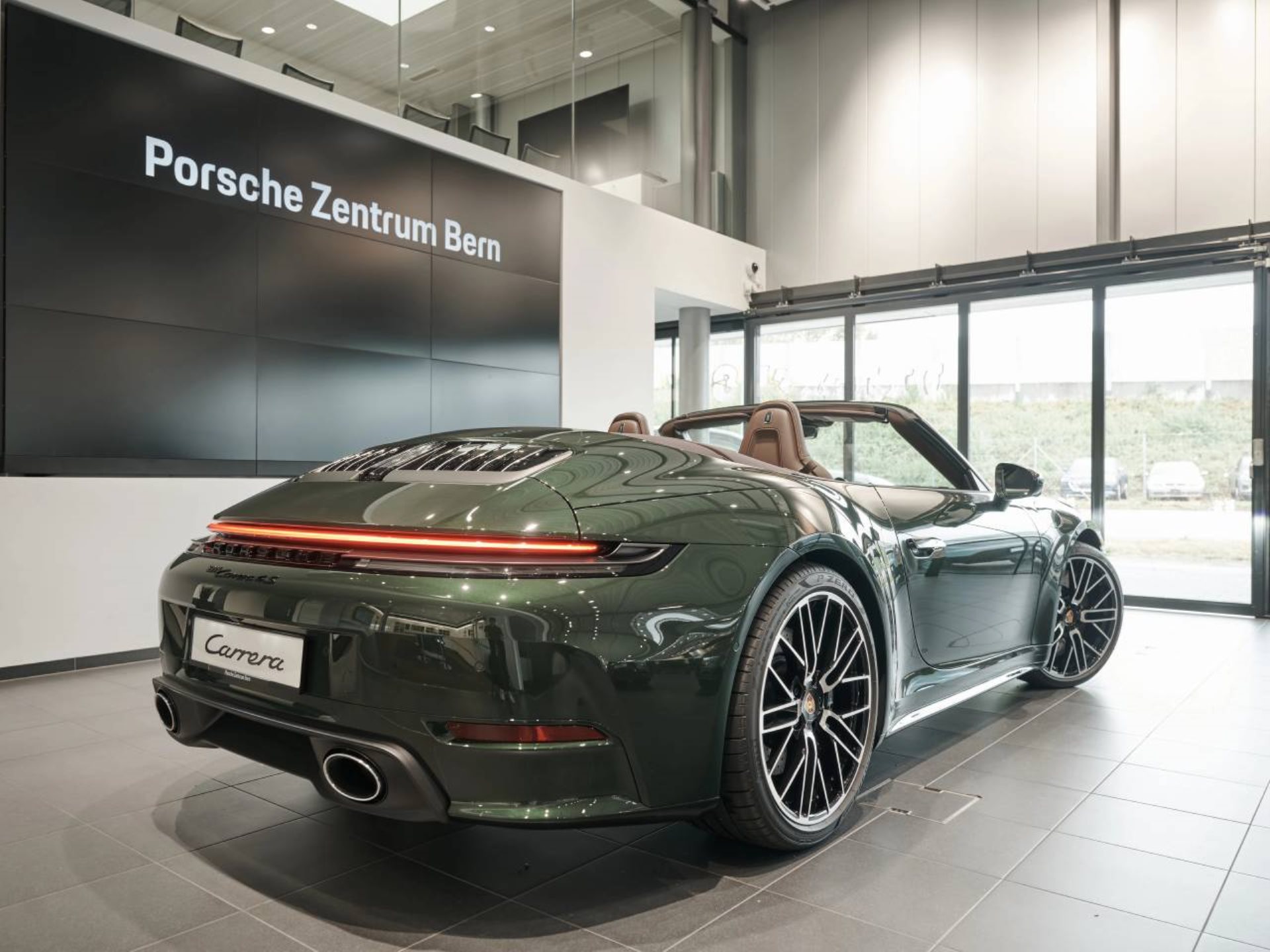 PORSCHE 911 Carrera 4S Cabriolet-showroom-element-2