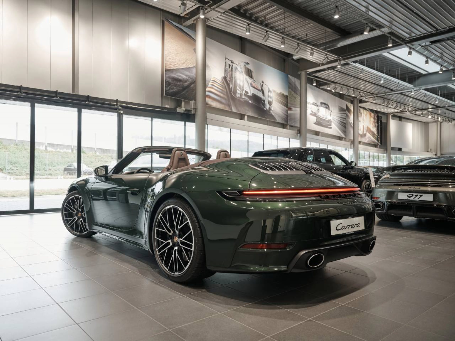 PORSCHE 911 Carrera 4S Cabriolet-image-6