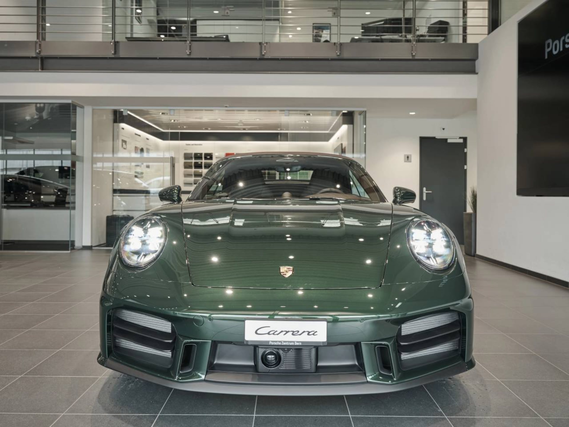 PORSCHE 911 Carrera 4S Cabriolet-image-16