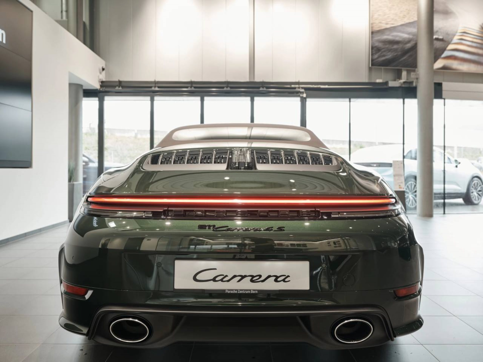 PORSCHE 911 Carrera 4S Cabriolet-image-13