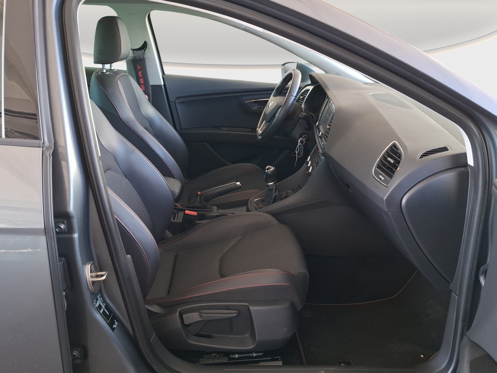 SEAT Leon 1.8 TSI FR // 8-fach Aluminiumbereift-image-9