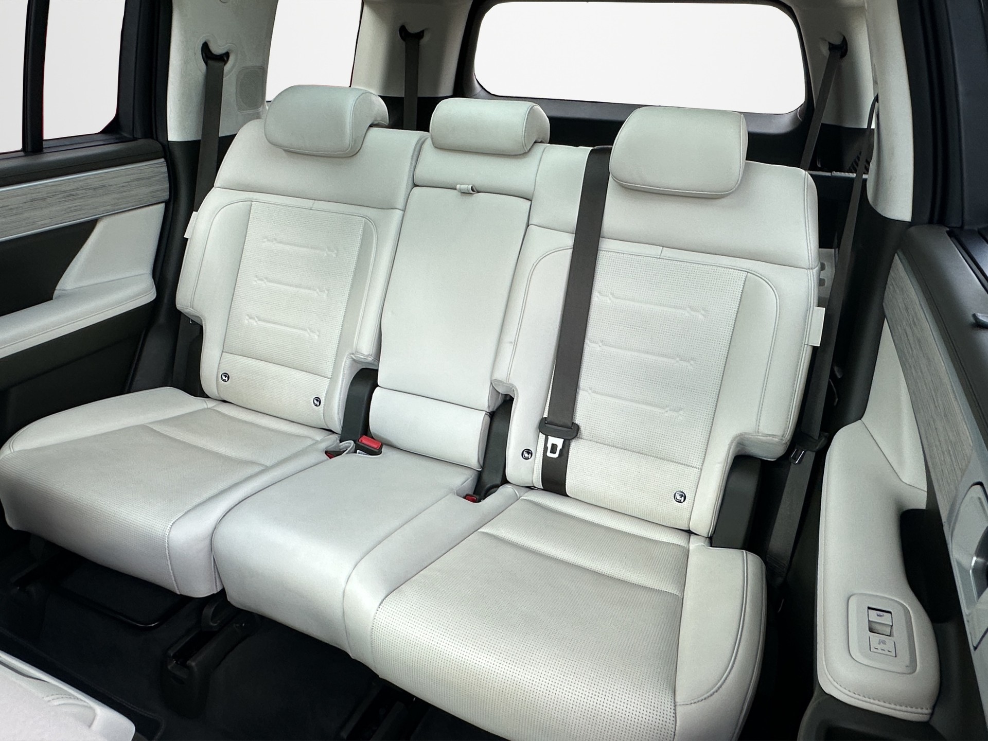 HYUNDAI Santa Fe 1.6 T-GDi HEV Vertex 4WD Automatic 7-Plätzer-image-11