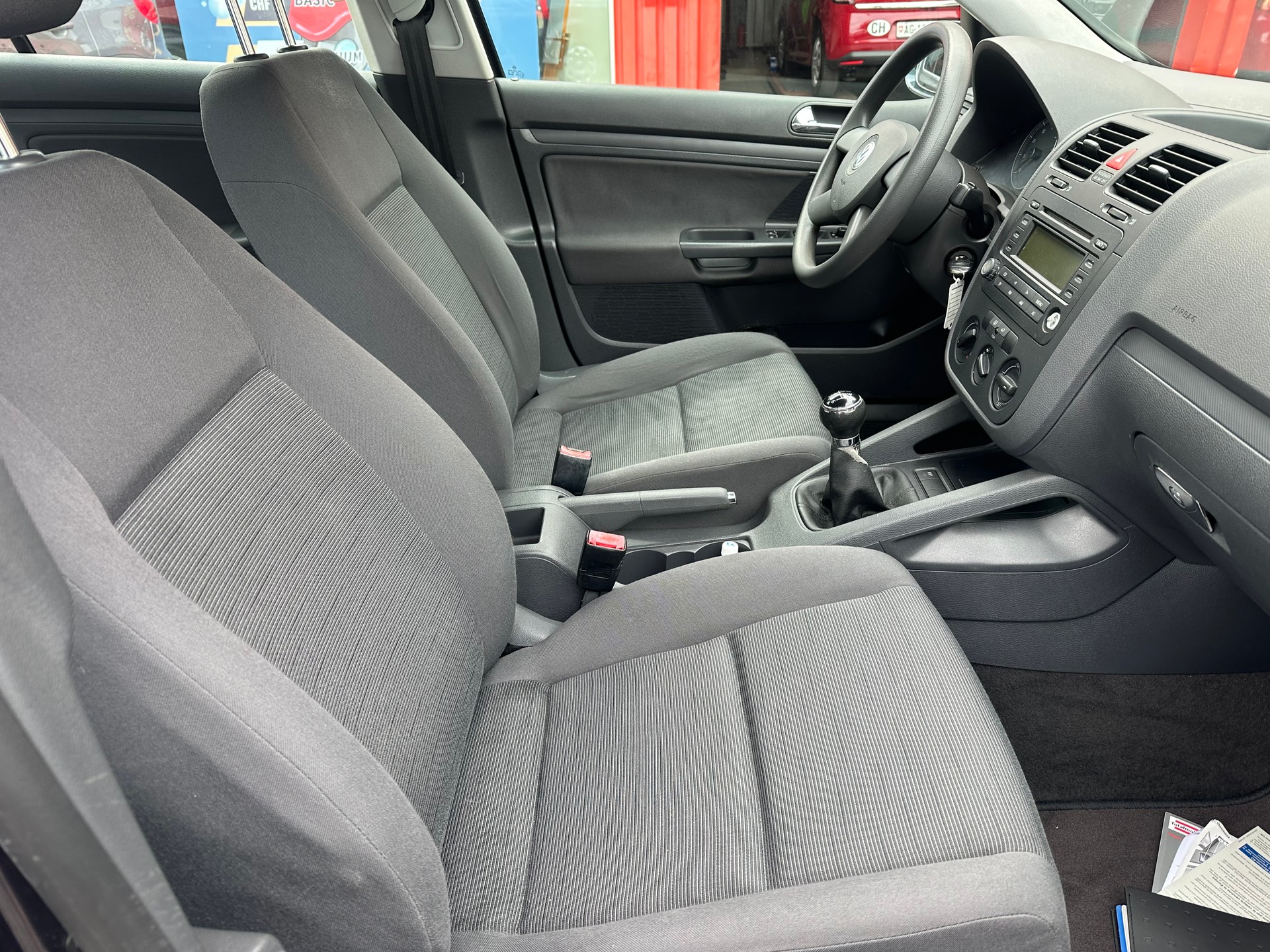 VW Golf 1.6 FSI Comfortline-image-7