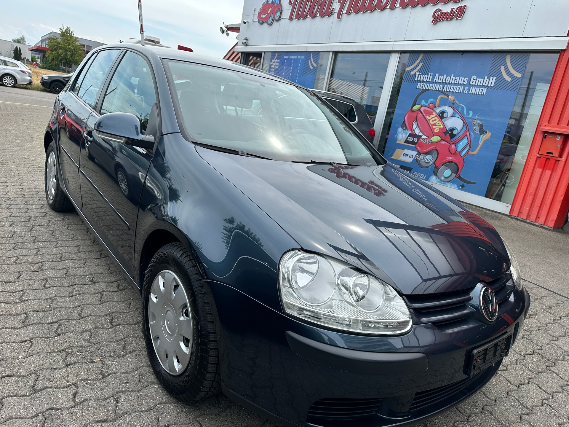 VW Golf 1.6 FSI Comfortline-image-2