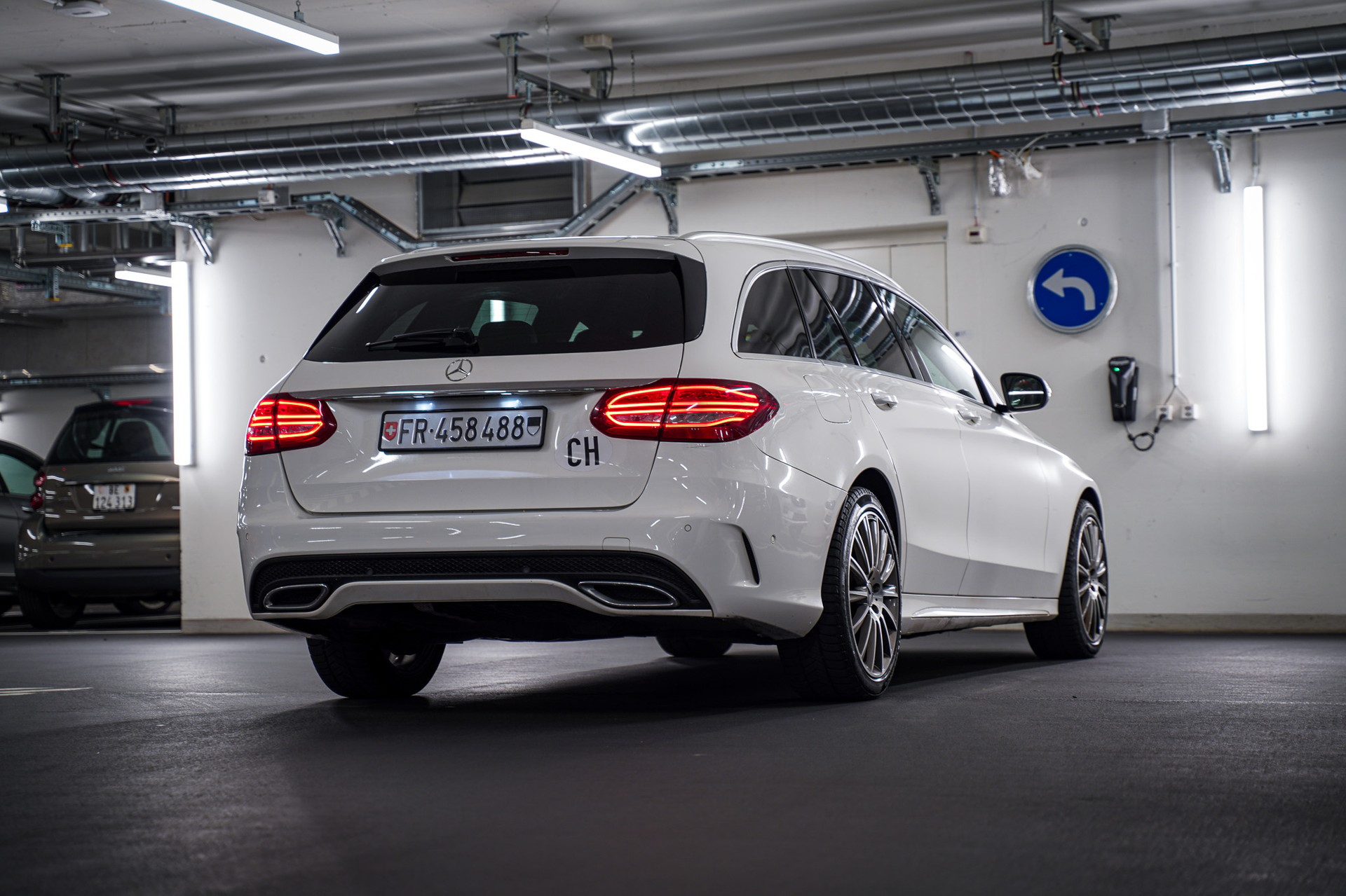 MERCEDES-BENZ C 220 BlueTEC AMG Line 7G-Tronic-image-3