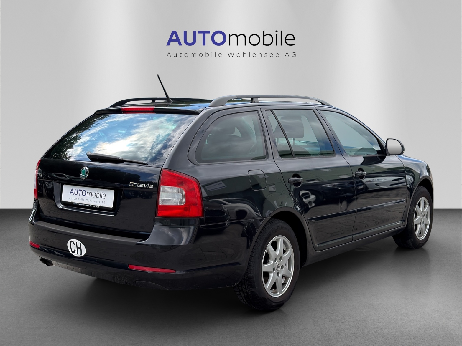 SKODA Octavia Combi 1.4 TSI Elegance DSG-image-4