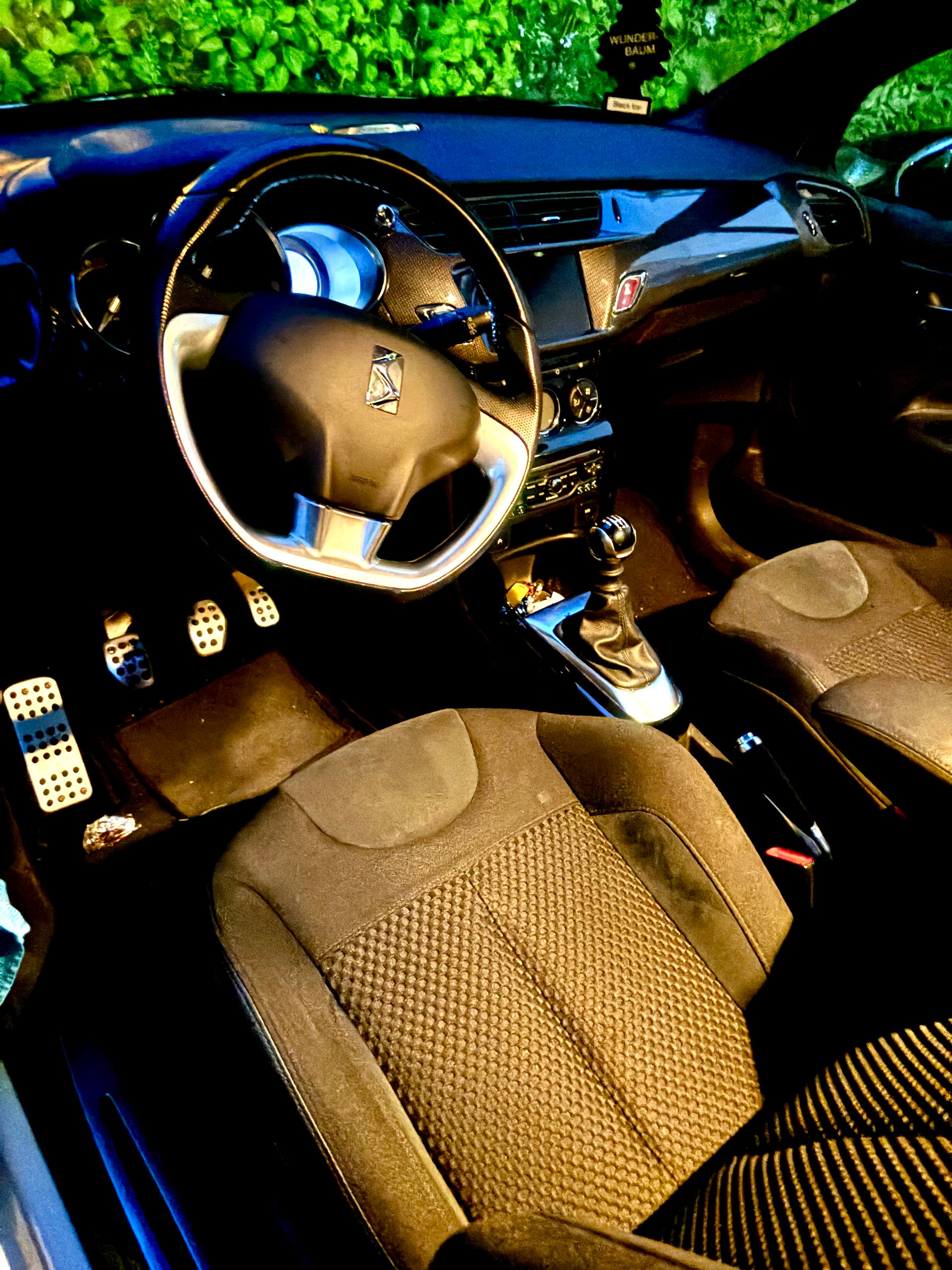 DS AUTOMOBILES DS3 1.6 THP Sport Chic-image-2