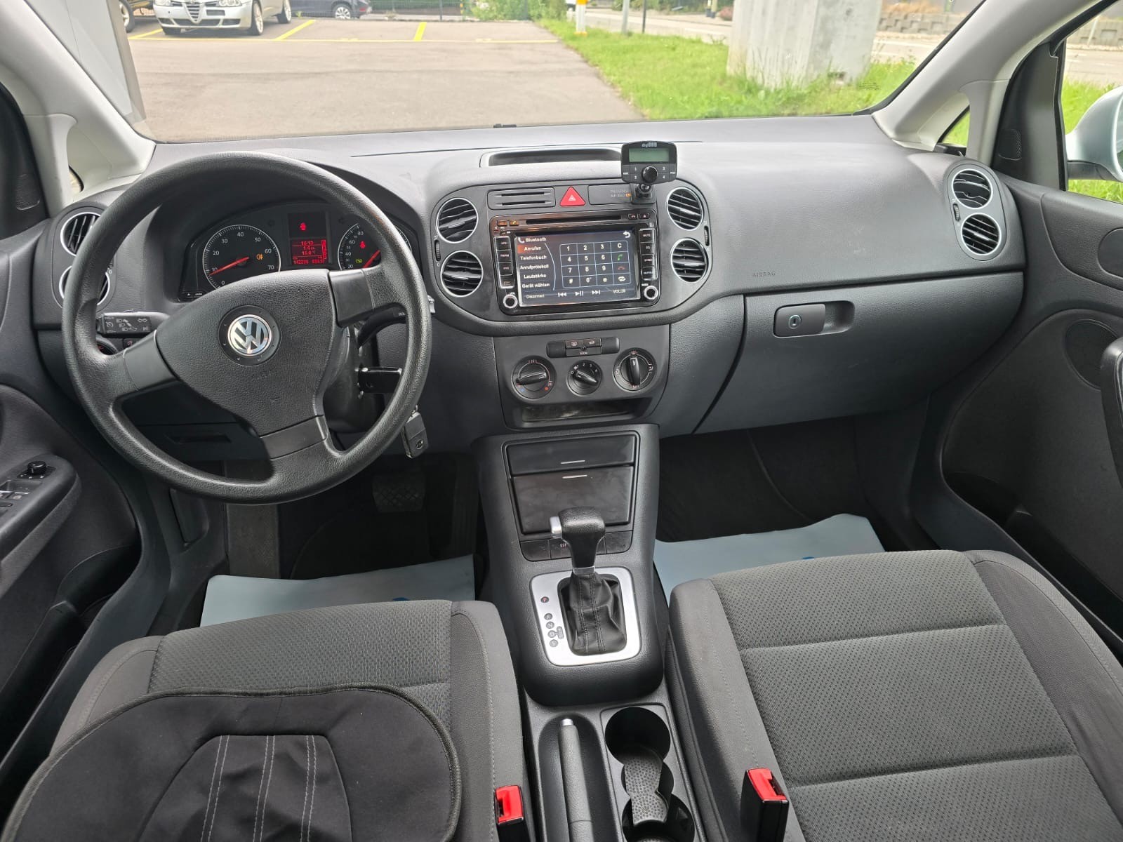 VW Golf Plus 1.6 FSI Trendline-image-11