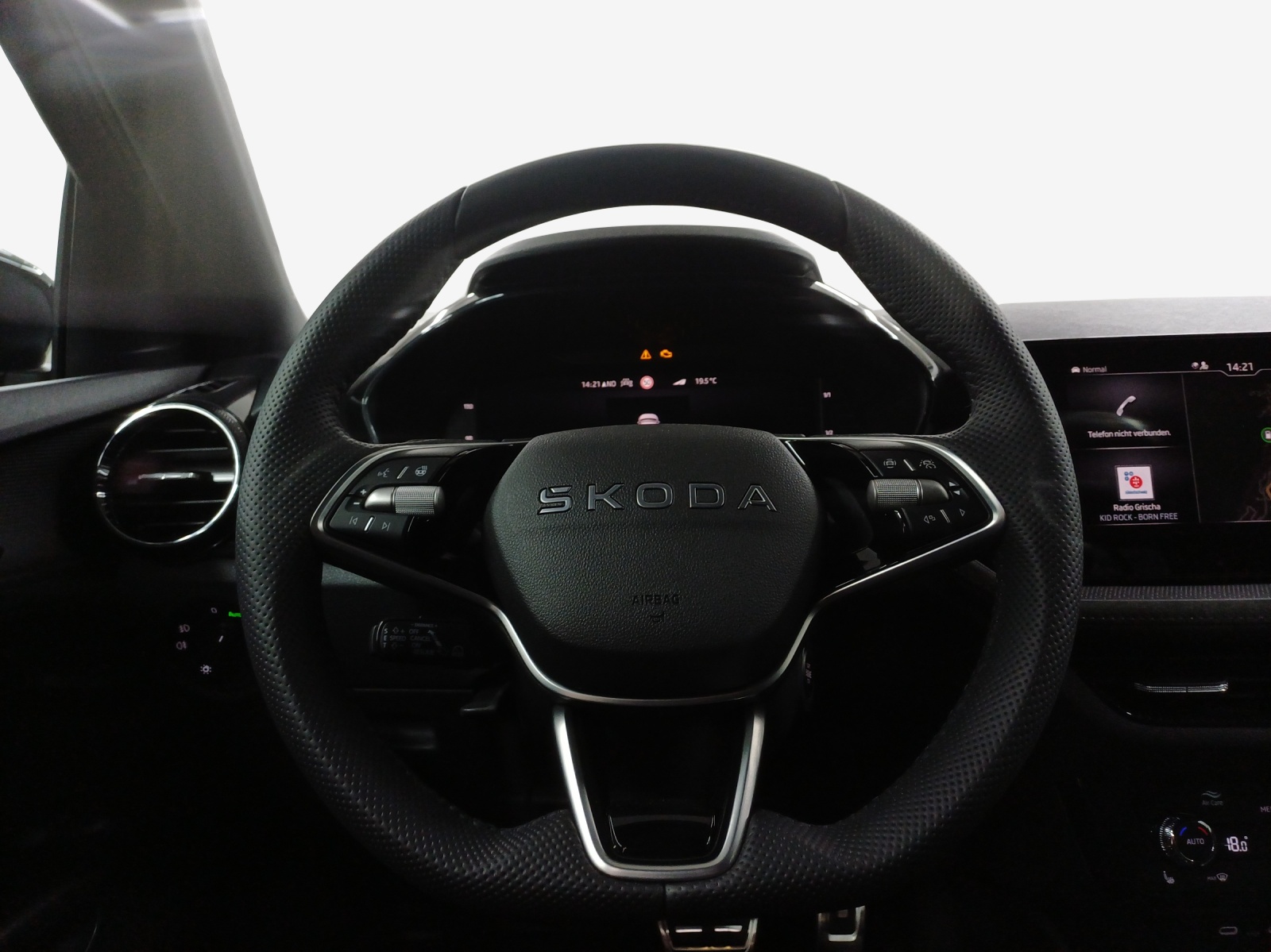 SKODA Fabia 1.5 TSI Dynamic DSG-image-9