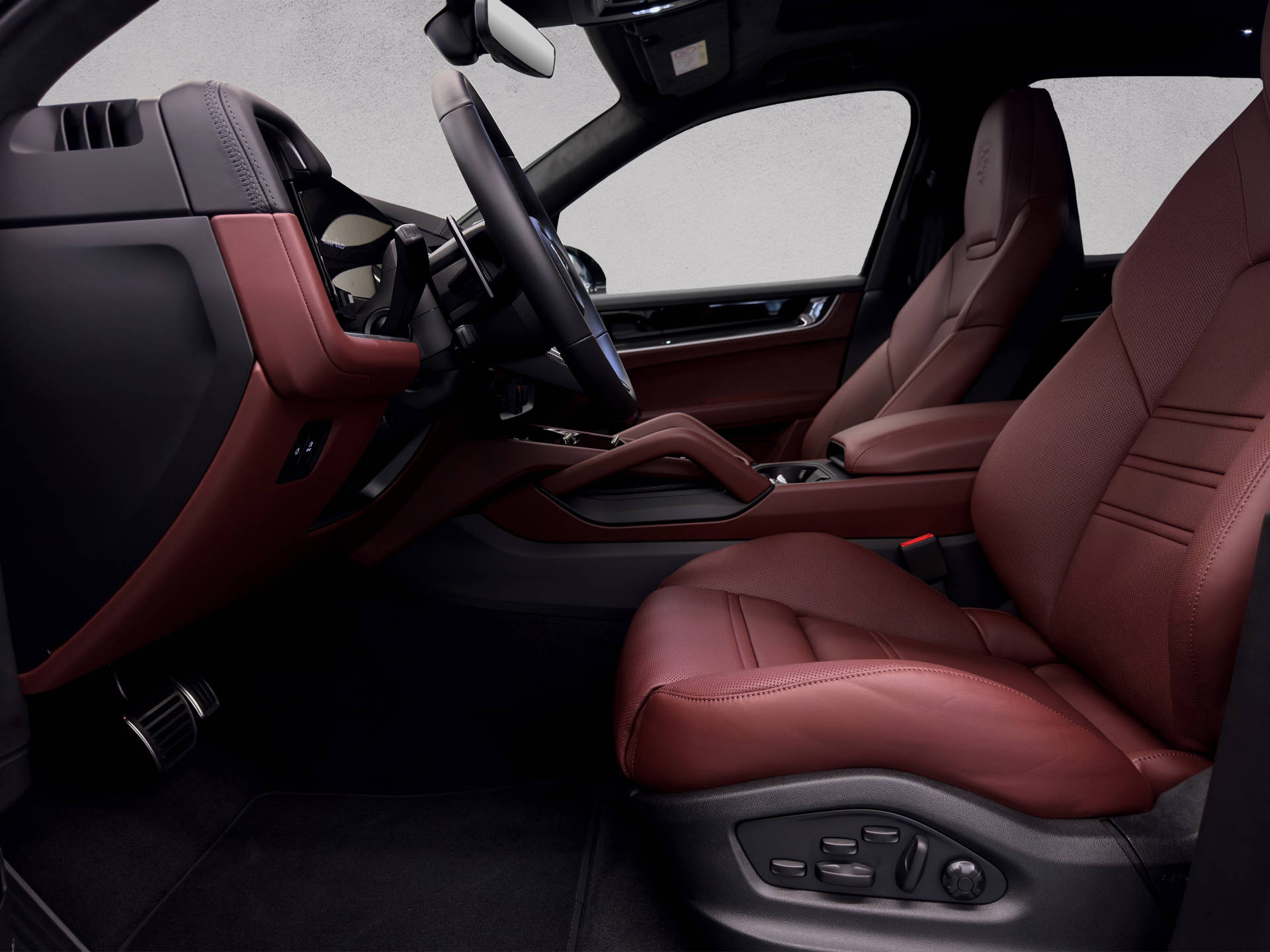 PORSCHE Cayenne Turbo E-Hybrid-image-7