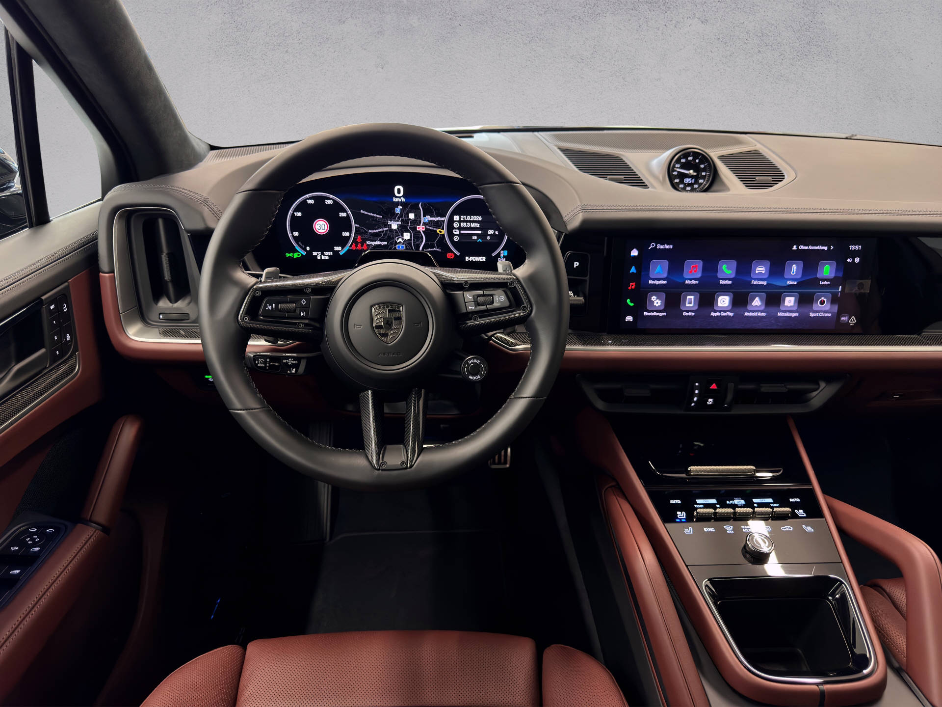 PORSCHE Cayenne Turbo E-Hybrid-image-6