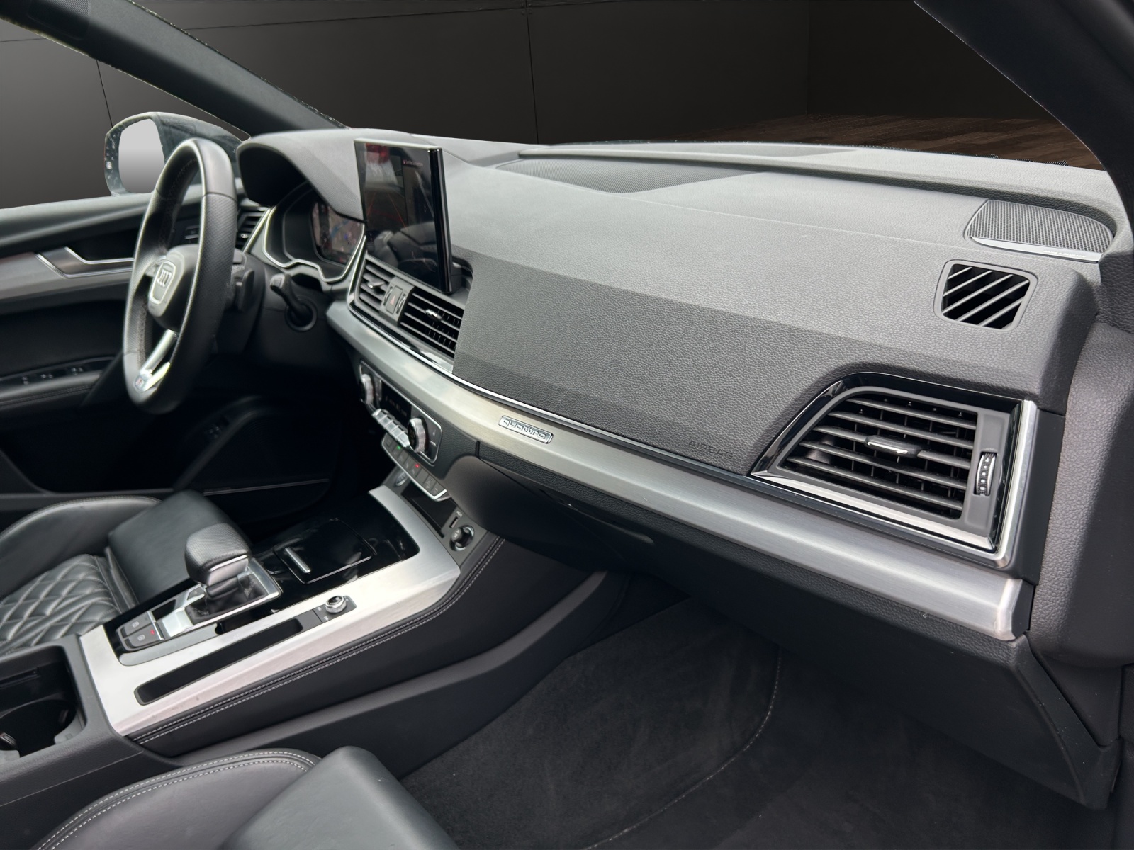 AUDI Q5 Sportback 55 TFSI e PHEV S line quattro S-tronic-image-21
