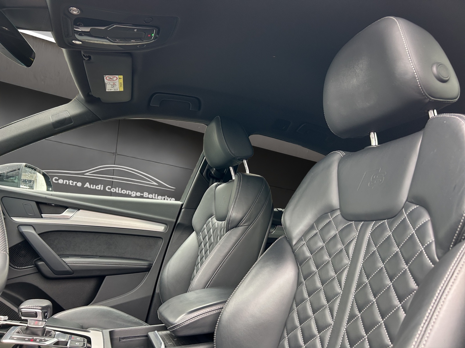 AUDI Q5 Sportback 55 TFSI e PHEV S line quattro S-tronic-image-23
