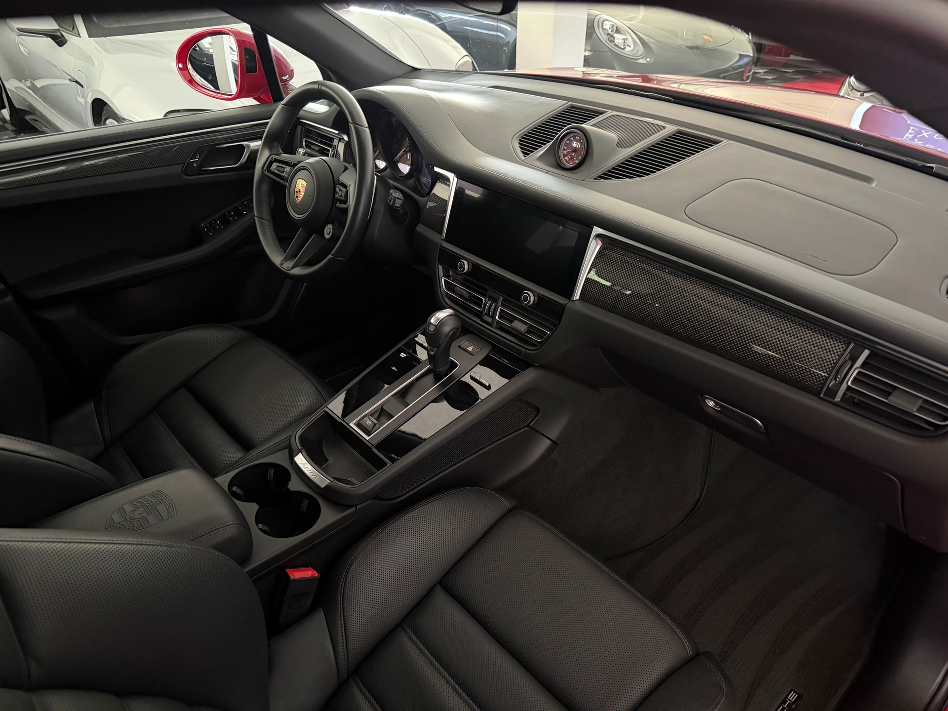 PORSCHE Macan GTS PDK-image-11