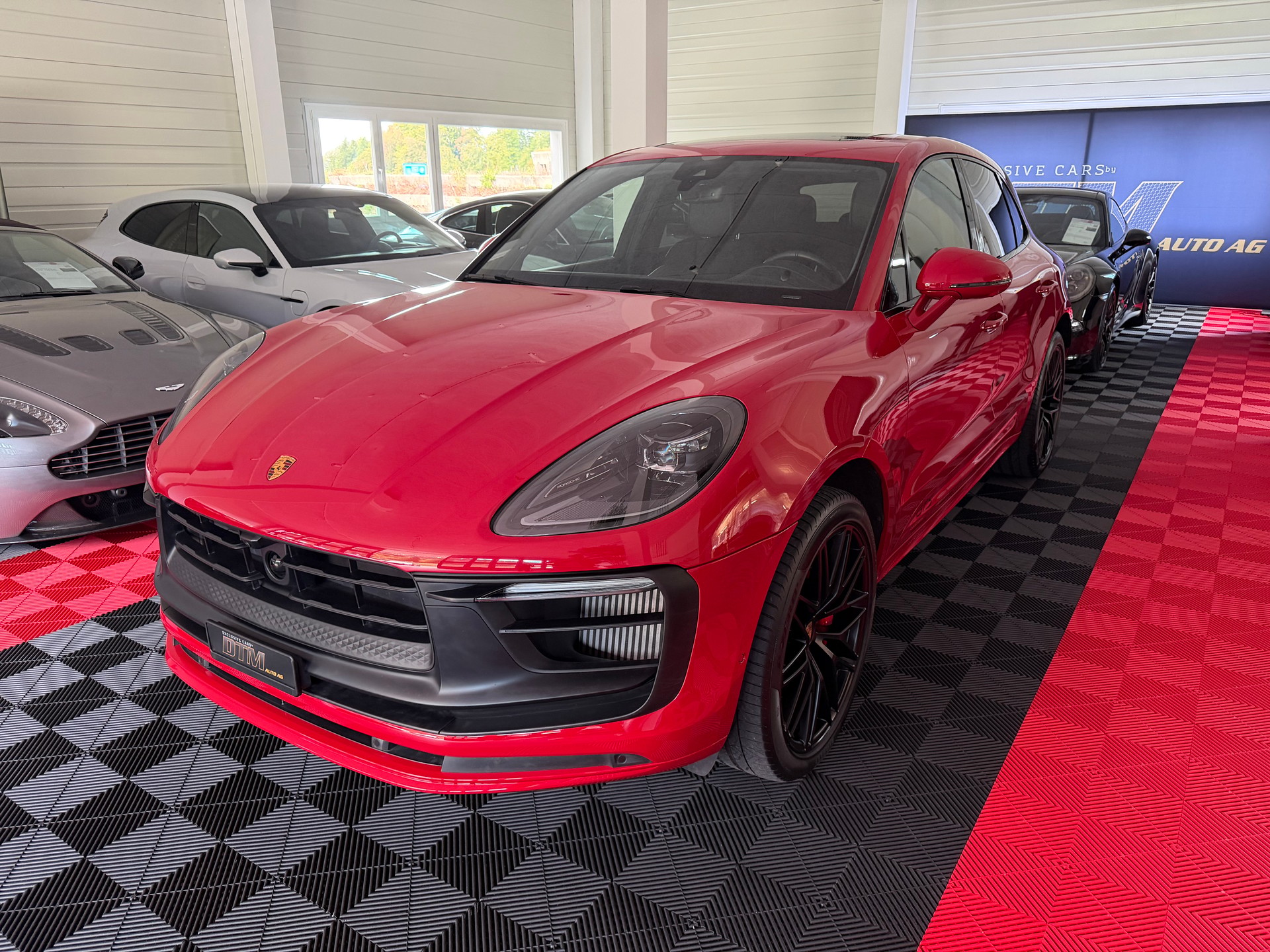 PORSCHE Macan GTS PDK-image-0
